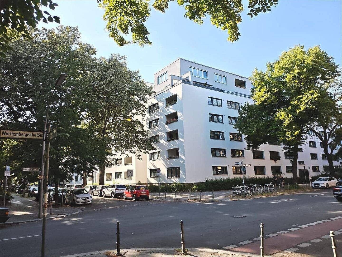Sanierte ruhige City-Wohnung im Herzen von Wilmersdorf Nähe Ludwigkirchplatz / Preußenpark – 10707 Berlin – Vorschaubild 4