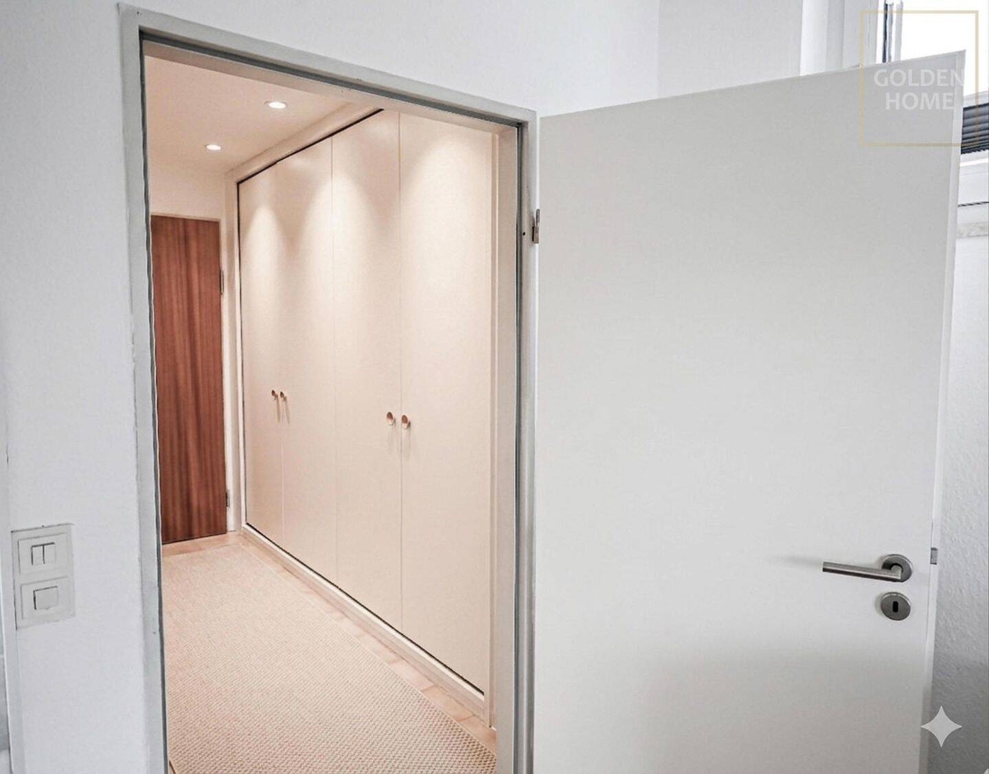 Charmantes 1-Zimmer-Apartment mit West-Balkon, frei zum Bezug! – 80935 München – Vorschaubild 4