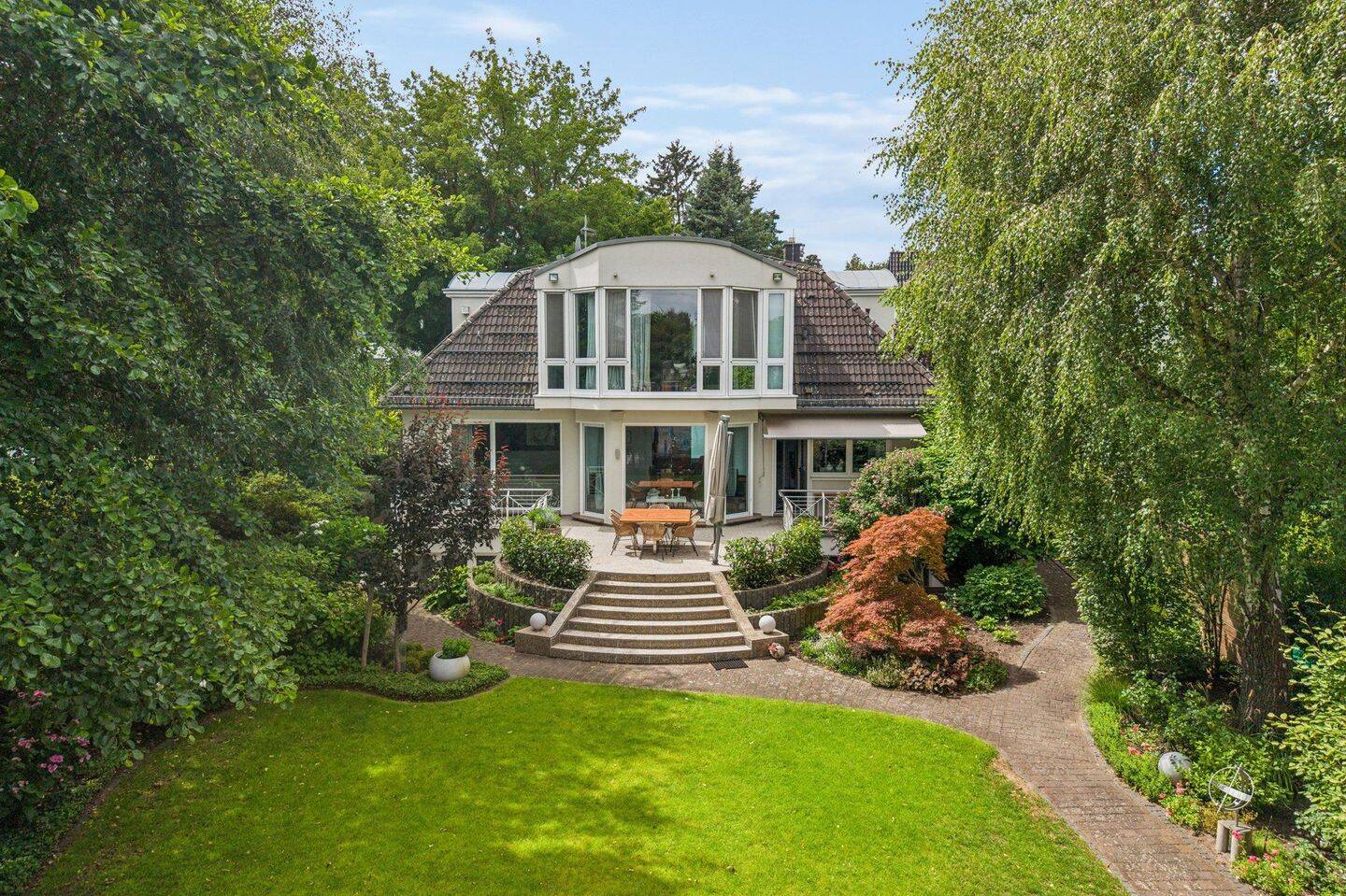 Exklusive Villa in traumhafter Wasserlage – Stilvolles Wohnen mit privatem Bootssteg und luxuriösem Spa-Bereich – 12527 Berlin – Vorschaubild 3