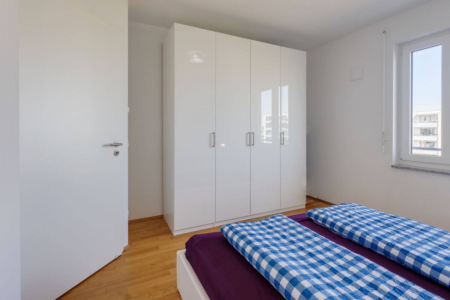 Ramersdorf: Neuwertige 2-Zimmer-Wohnung mit großem Südbalkon – frei – 81737 München – Vorschaubild 4