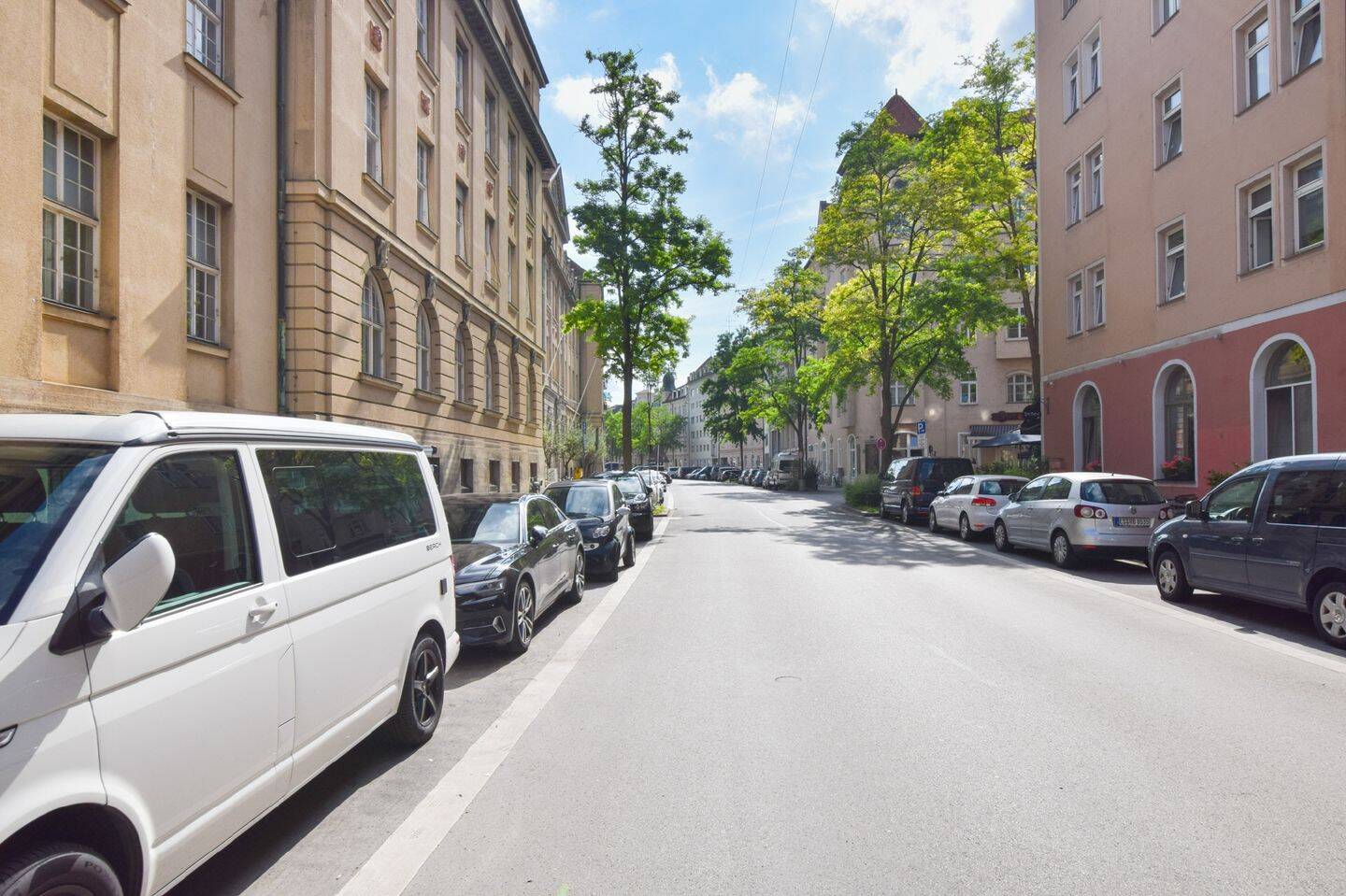 AIGNER – Nur wenige Schritte von der alten Frauenklinik – Moderne 2-Zimmer-Wohnung in bester Lage – 80337 München – Vorschaubild 4