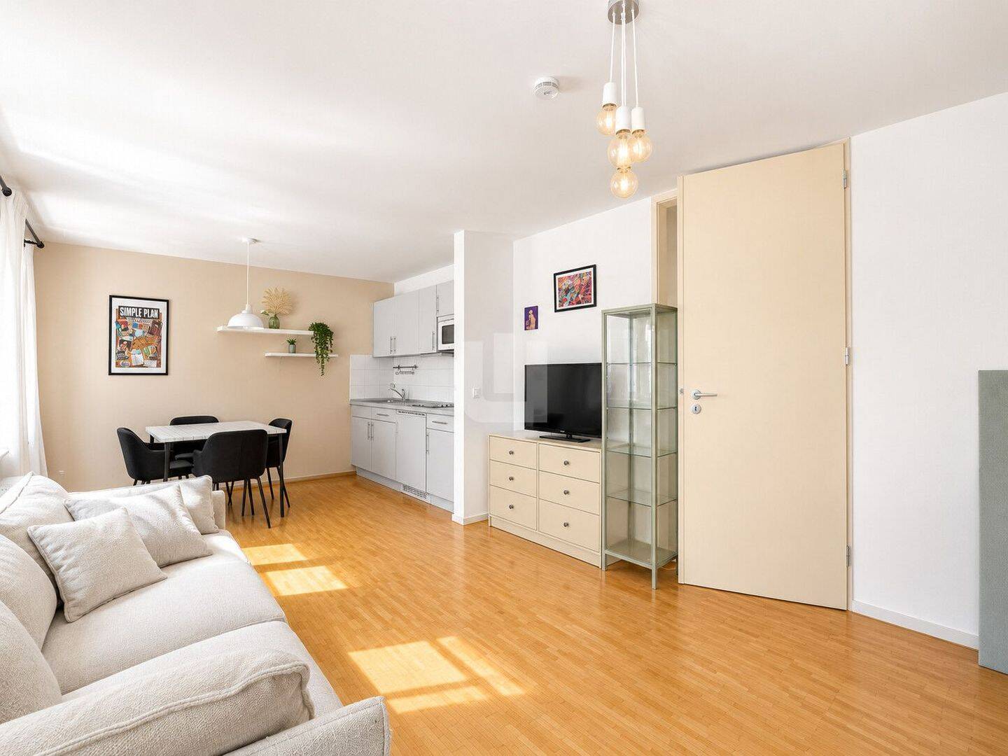 WINDISCH IMMOBILIEN – Gemütliches Appartement mit EBK in begehrter Lage am Königsplatz, bezugsfrei – 80333 München – Vorschaubild 3