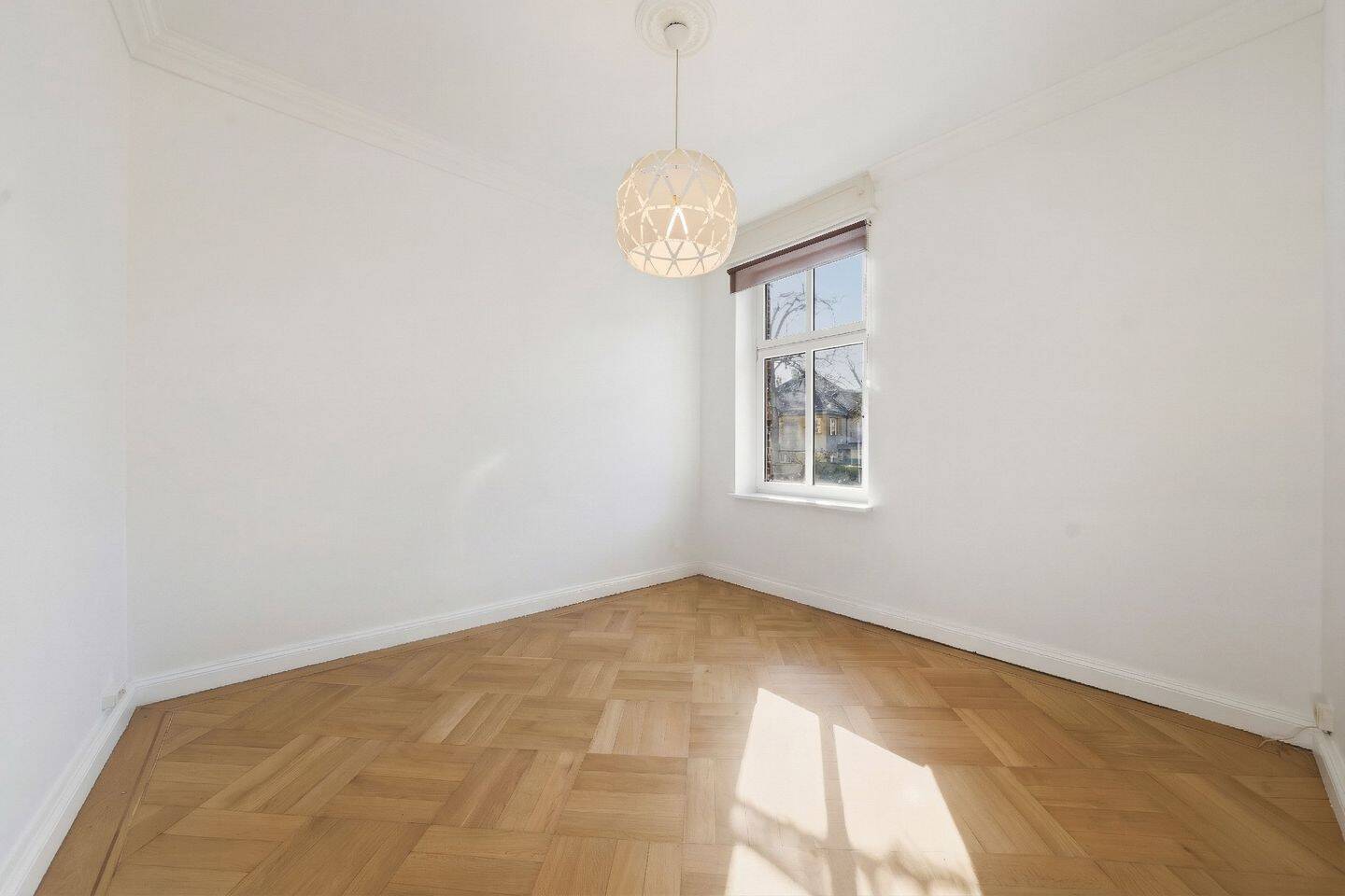 Stilvolle Hochparterre-Wohnung mit Terrasse in herrschaftlicher Villa – 12205 Berlin – Vorschaubild 8