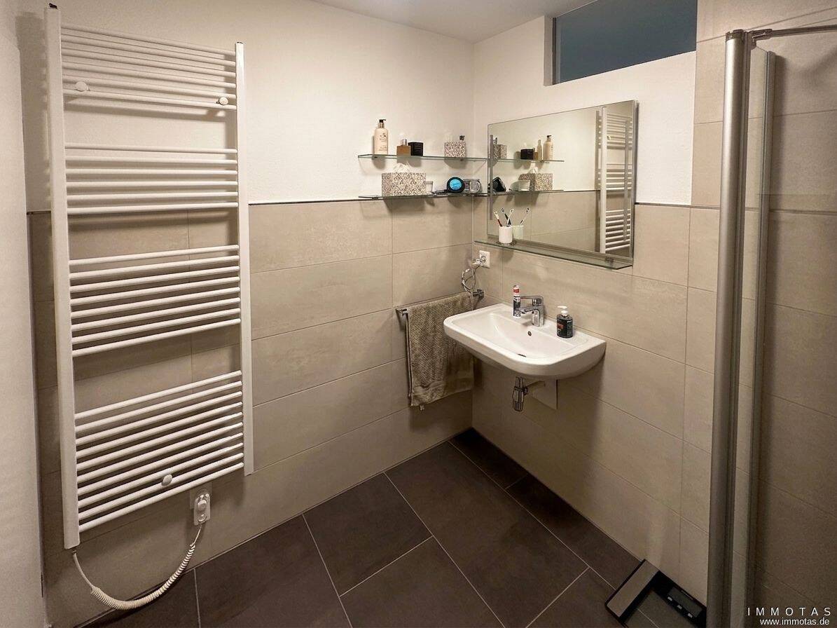 Vermietete Eigentumswohnung im Souterrain mit Terrasse, Garten und Garage auf der Horchheimer Höhe – 56076 Koblenz – Vorschaubild 3