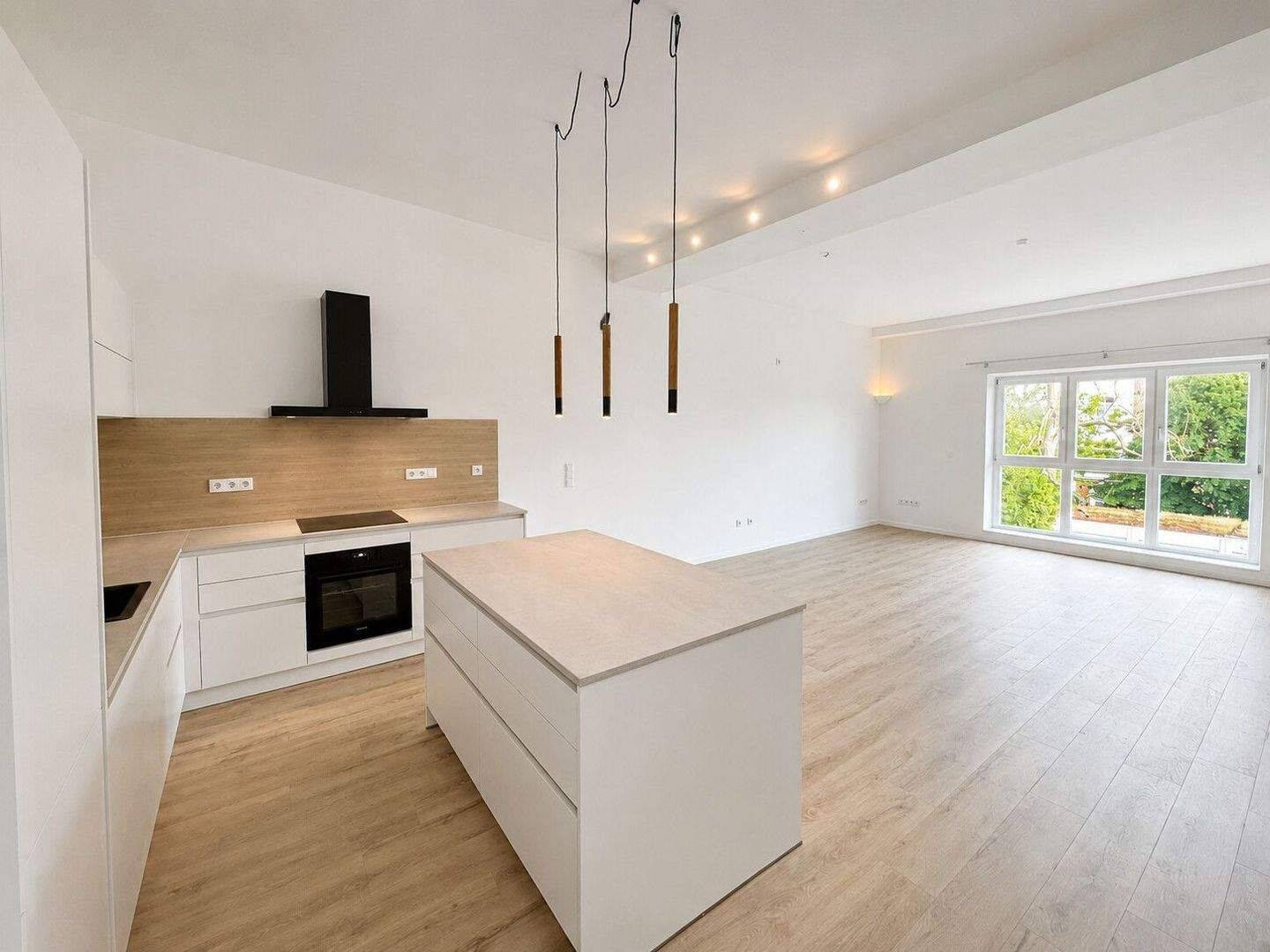Stilvolle Penthaus-Wohnung mit traumhafter Dachterrasse und besonderem Charme in Fürth! – 90763 Fürth – Vorschaubild 11