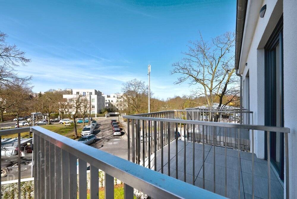 Urban wohnen, Natur genießen – 4-Zimmer-Maisonette mit Terrasse, Balkon und hohem Freizeitwert – 14055 Berlin – Vorschaubild 3