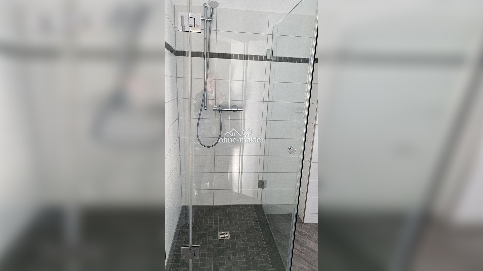 Helle 3-Zimmerwohnung mit Einbauküche in Zwickau – Bahnhofstr.2, 8056 Zwickau – Vorschaubild 3