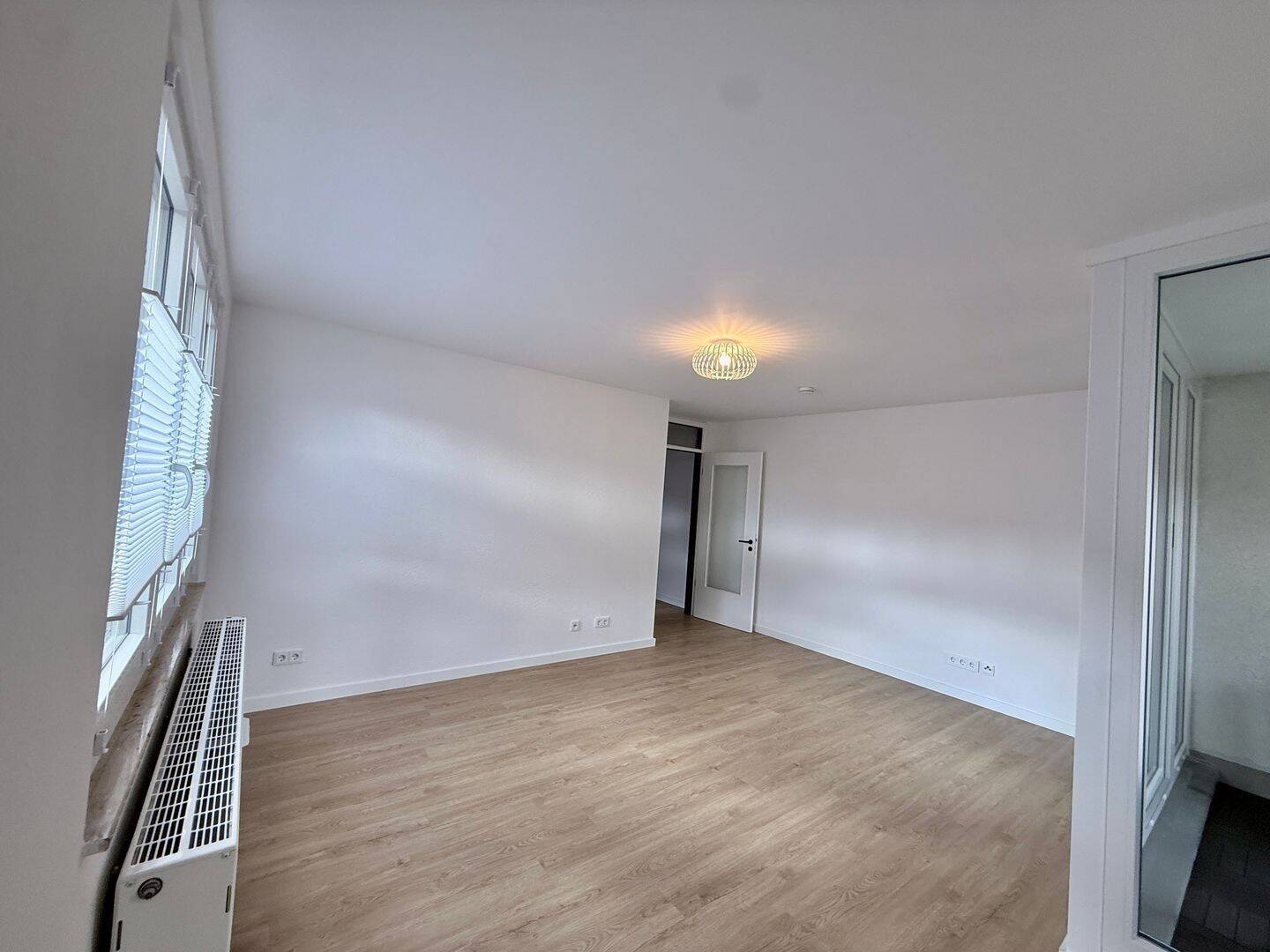 Erstbezug nach umfassender Renovierung | Exklusive 2-Zimmer-Wohnung (61,26 m²) | Loggia | Aufzug | hochwertige Teilmöblierung | All-inclusive-Miete – 14480 Potsdam – Vorschaubild 4