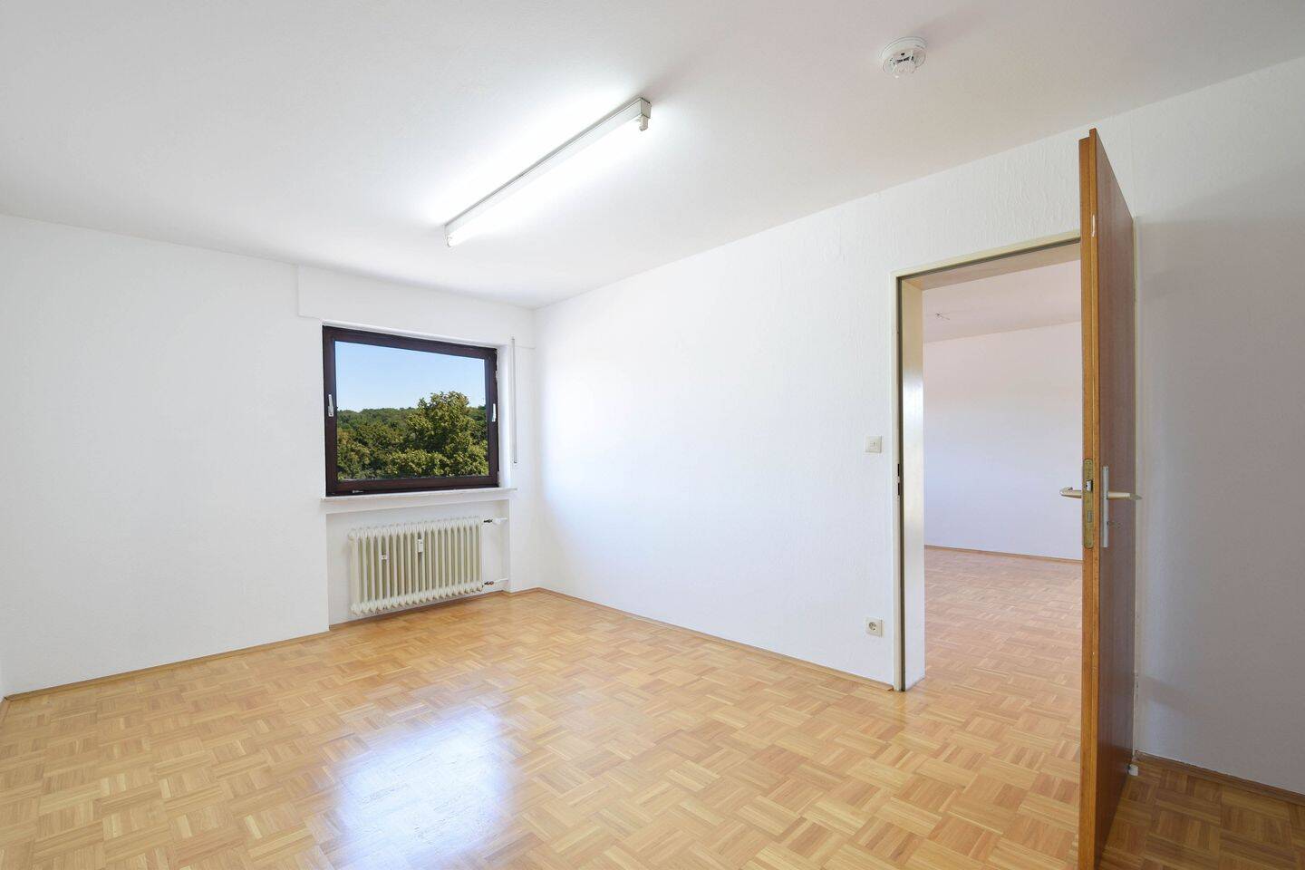 Gepflegte 2-Zimmer Wohnung mit Aufzug in Aschaffenburg – 63741 Aschaffenburg – Vorschaubild 3