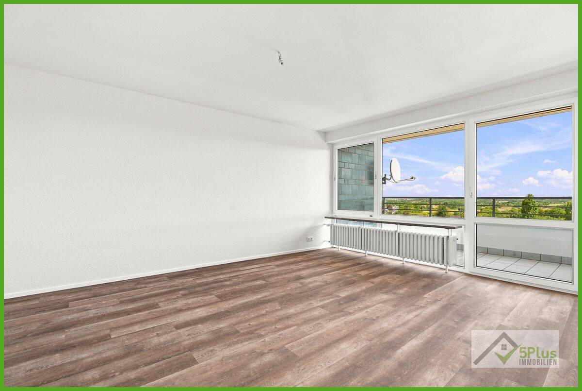 + 5PLUS + WOHNEN MIT PANORAMA: ETW MIT TRAUMHAFTEM FERNBLICK ÜBER DEN DÄCHERN VON AACHEN / WALHEIM + – 52076 Aachen – Vorschaubild 4