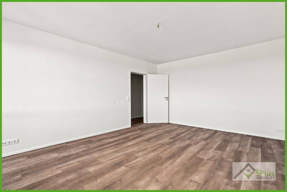 + 5PLUS + WOHNEN MIT PANORAMA: ETW MIT TRAUMHAFTEM FERNBLICK ÜBER DEN DÄCHERN VON AACHEN / WALHEIM + – 52076 Aachen – Vorschaubild 6