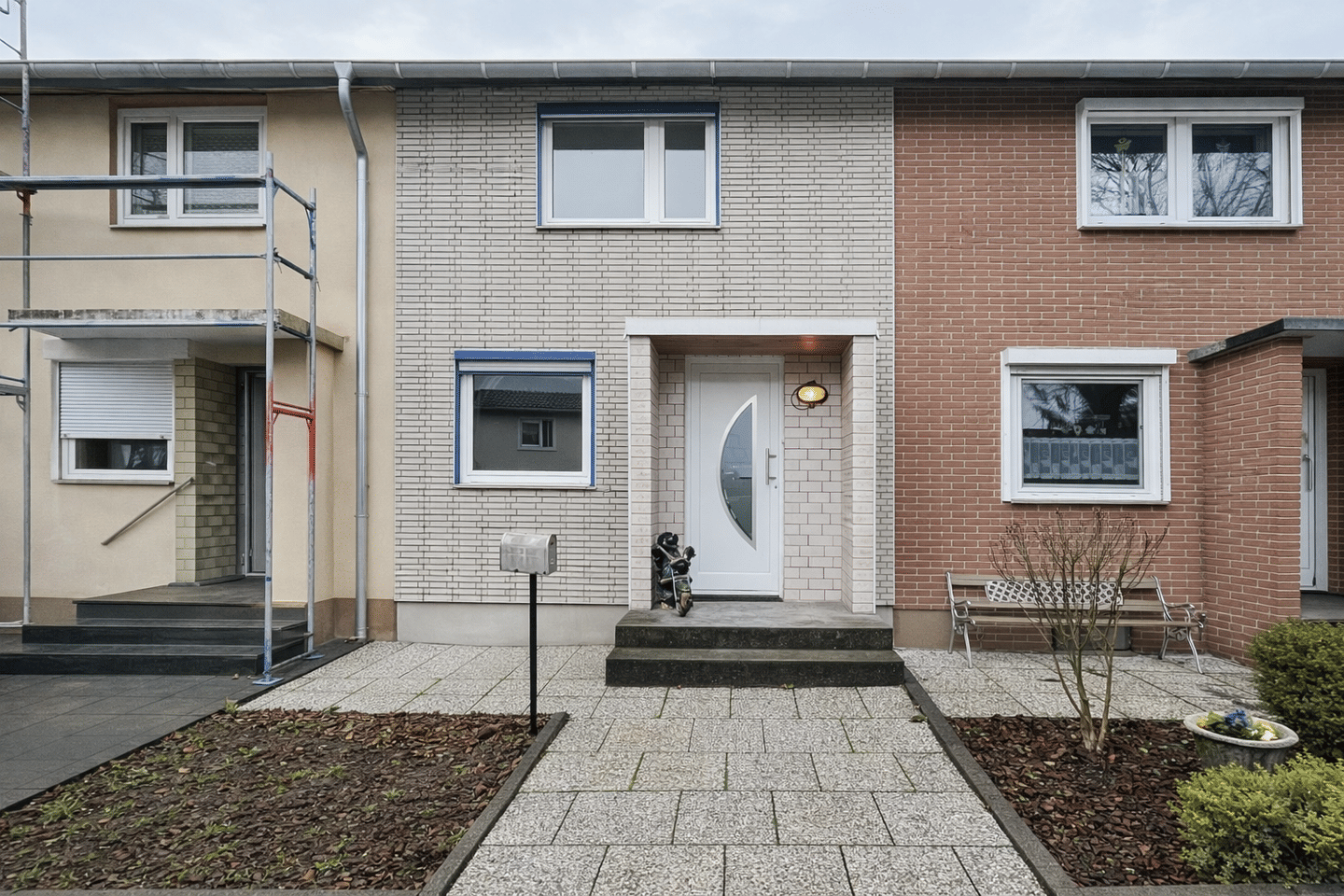 Bezugsfrei! – Reihenhaus mit Terrasse, Garten und Garage in Top Lage! – 45899 Gelsenkirchen – Vorschaubild 3