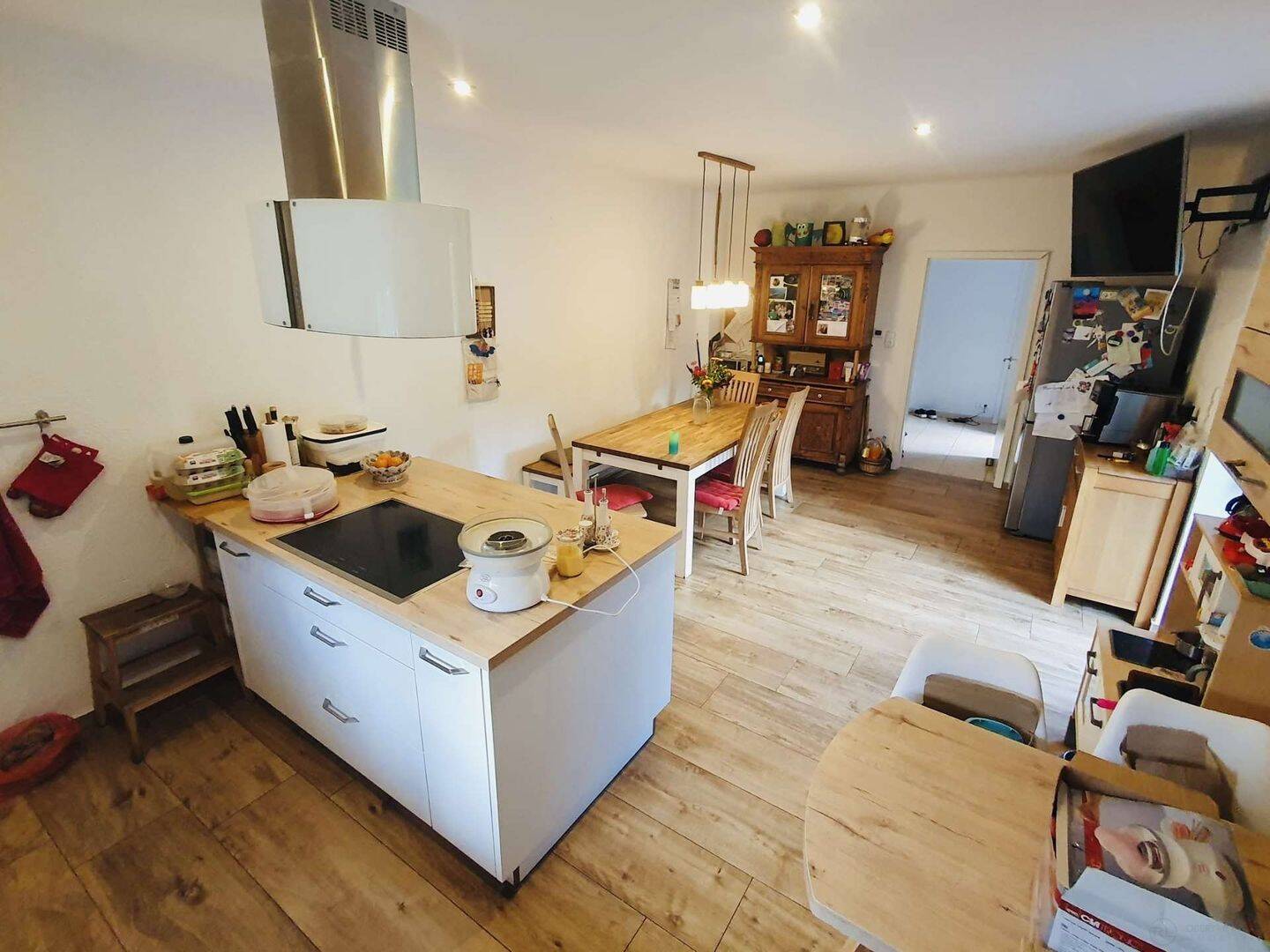 Stilvolles Einfamilienhaus und moderner Ausstattung auf großzügigem Grundstück und Außenpool – 28777 Bremen – Vorschaubild 5