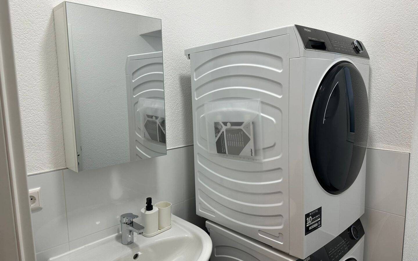möblierte 3-Zimmerwohnung Stuttgart – Wohnen auf Zeit ab 1 Monat – 70329 Stuttgart – Vorschaubild 3
