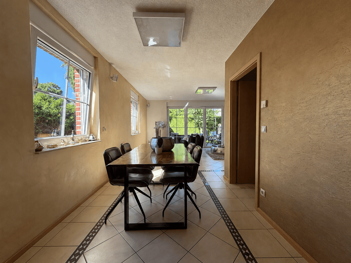 Familienfreundliches Reihenendhaus mit Garten, Terrasse und Carport in Rahlstedt – 22147 Hamburg – Vorschaubild 3