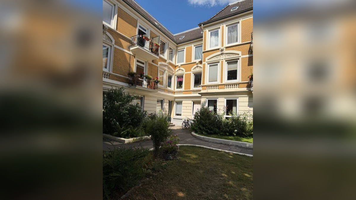 Idyllisch Terrassenwohnung mit vollständiger Möblierung / EBK/ Vollbad/ Inklusivmiete 1.609,20 Euro inkl. Internet; GEZ-Gebühren-und Stromkosten – 20535 Hamburg – Vorschaubild 3