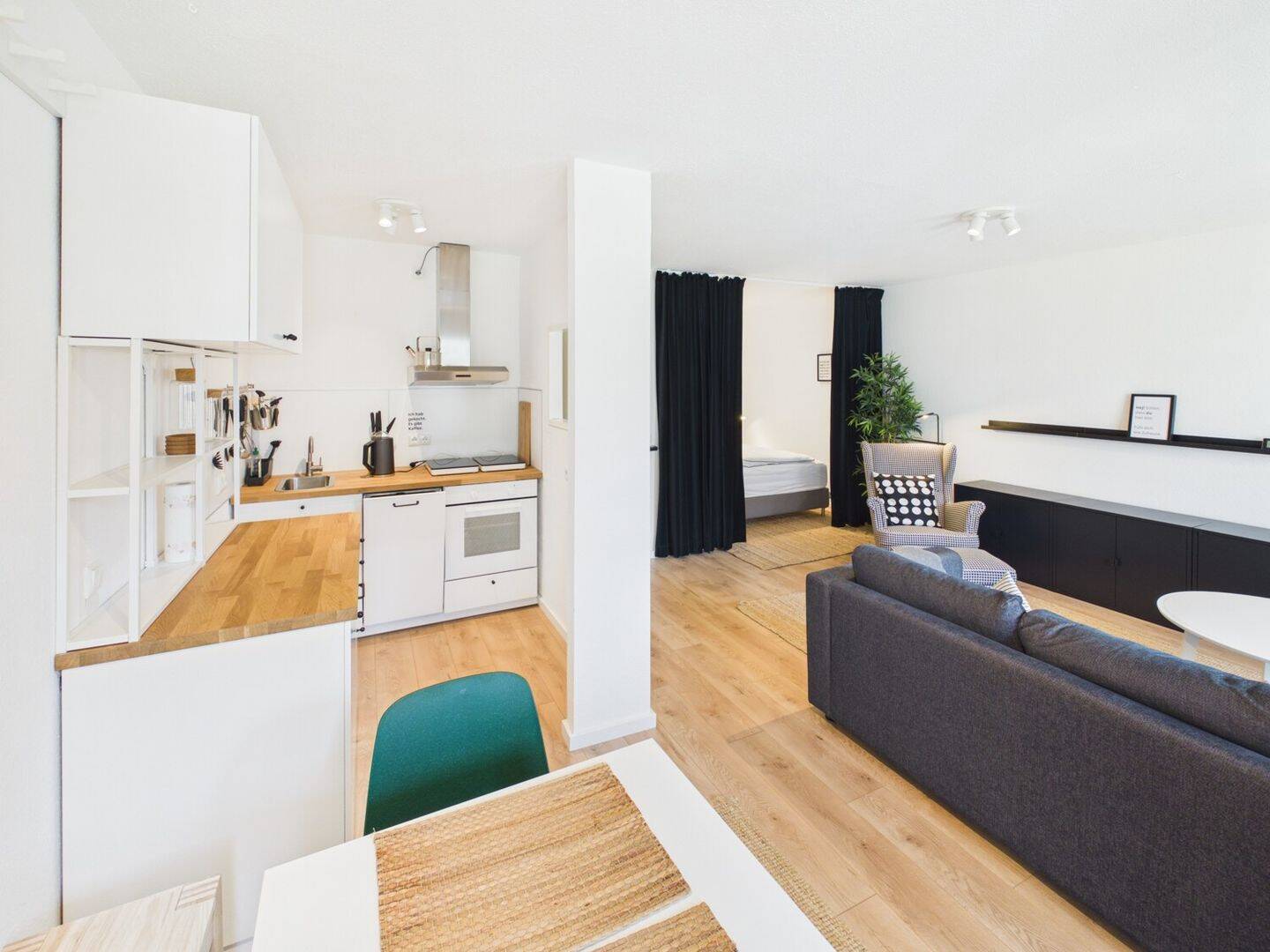 Gemütliche, vollmöblierte Wohnung mit sonnigem Balkon und Gartenblick – 65205 Wiesbaden – Vorschaubild 4