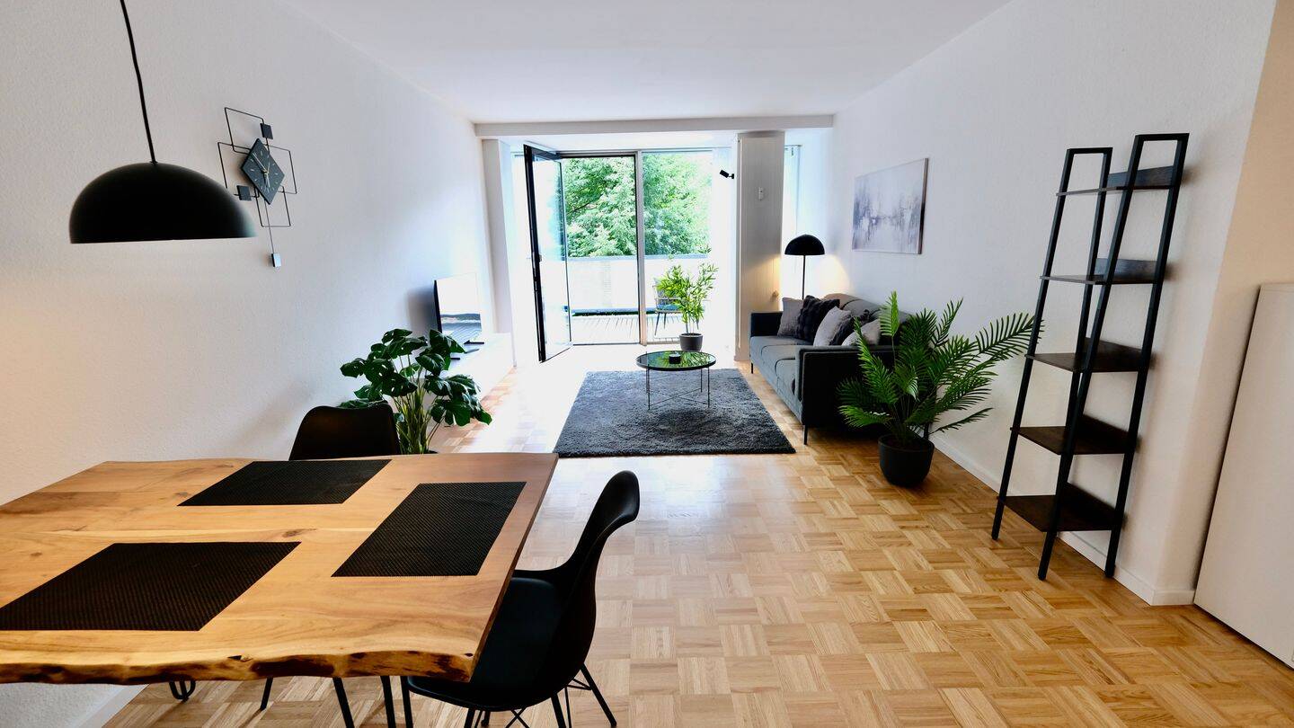 * Wunderschöne 2-Zi-Wohnung mit Balkon * Top möbliert * Nähe Marienplatz * – 70199 Stuttgart – Vorschaubild 3