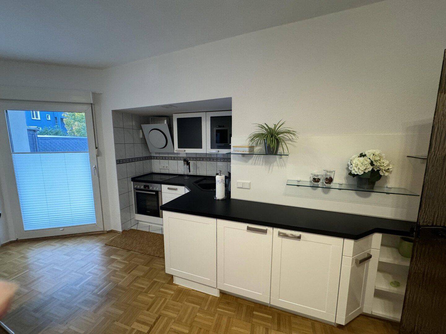 Außergewöhnliche 2,5-Zimmer-Wohnung nahe Uniklinikum – mit Einbauküche, Balkon & Sonnenterrasse – 45147 Essen – Vorschaubild 5