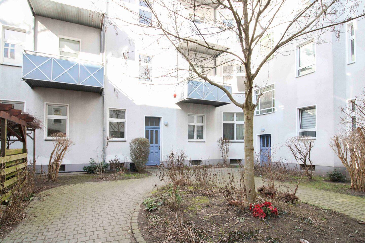 Charmantes City-Apartment: Renovierte 1-Zimmer-Wohnung sofort bezugsfrei in Tempelhof – 12099 Berlin – Vorschaubild 3