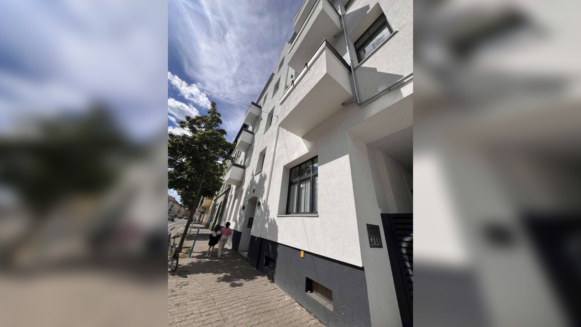 Dachgeschosswohnung mit Klimaanlage und 3 Zimmern | komplett saniert | Einbauküche | hohe Decken – 12459 Berlin – Vorschaubild 6