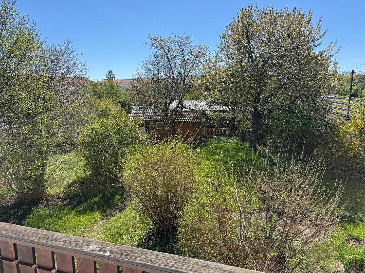 9-Zi. Zweifamilienhaus mit 1080m2 Grund, unmittelbar am Bahngleis, 15 min mit der Bahn nach München – 85567 Grafing b. München – Vorschaubild 3