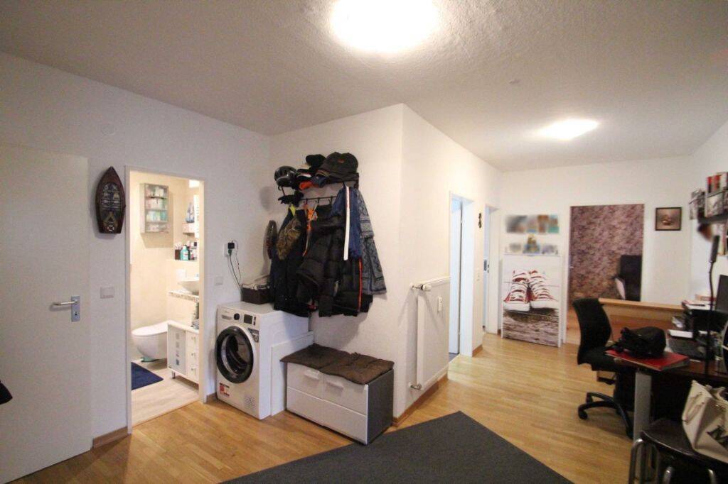 Platz für Familien – 4-Zimmer-Eigentumswohnung mit TG-Stellplatz und Balkon in Lannesdorf – 53179 Bonn – Vorschaubild 3