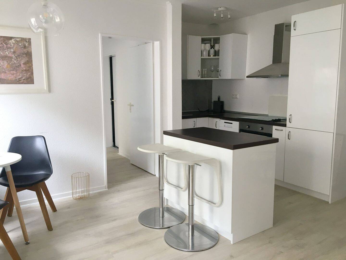 City Center moderne 2 Zimmer Neubauwohnung mit offener Küche Teil möbliert inkl wifi + Fahrstuhl – 28195 Bremen – Vorschaubild 5