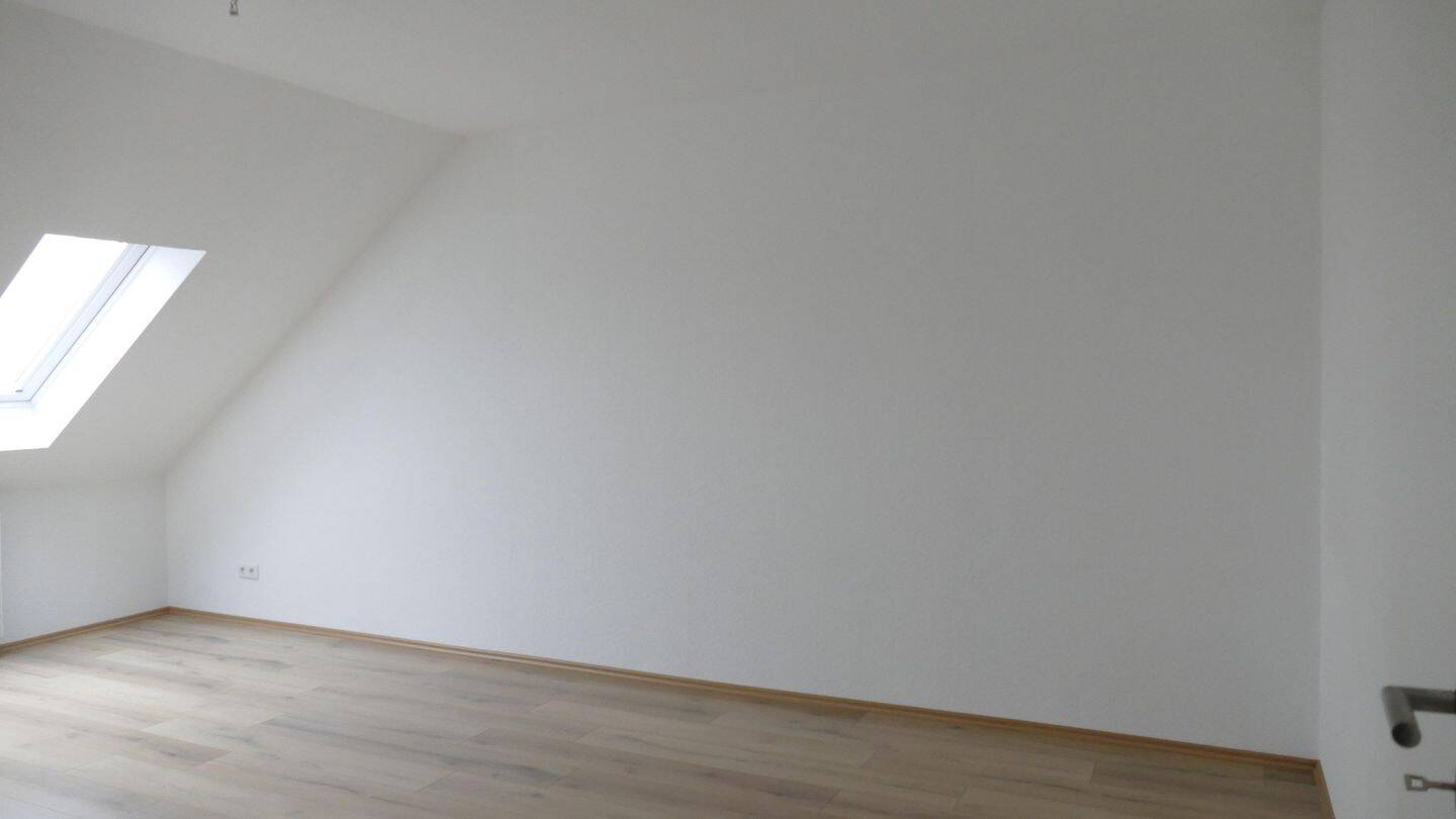 BEZUGSFREI ab 01.11.26: 4-Zi.-Maisonette (109m²) mit TG-Stellplatz & Balkon in Uni-Nähe! – 34127 Kassel – Vorschaubild 5