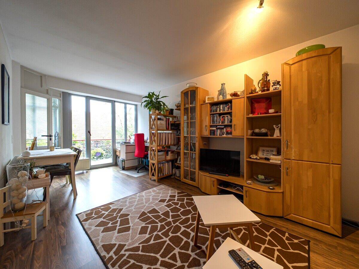 Solide vermietete 2-Zimmer-Wohnung im Architektenhaus in Osternburg – 26135 Oldenburg (Oldb) – Vorschaubild 3