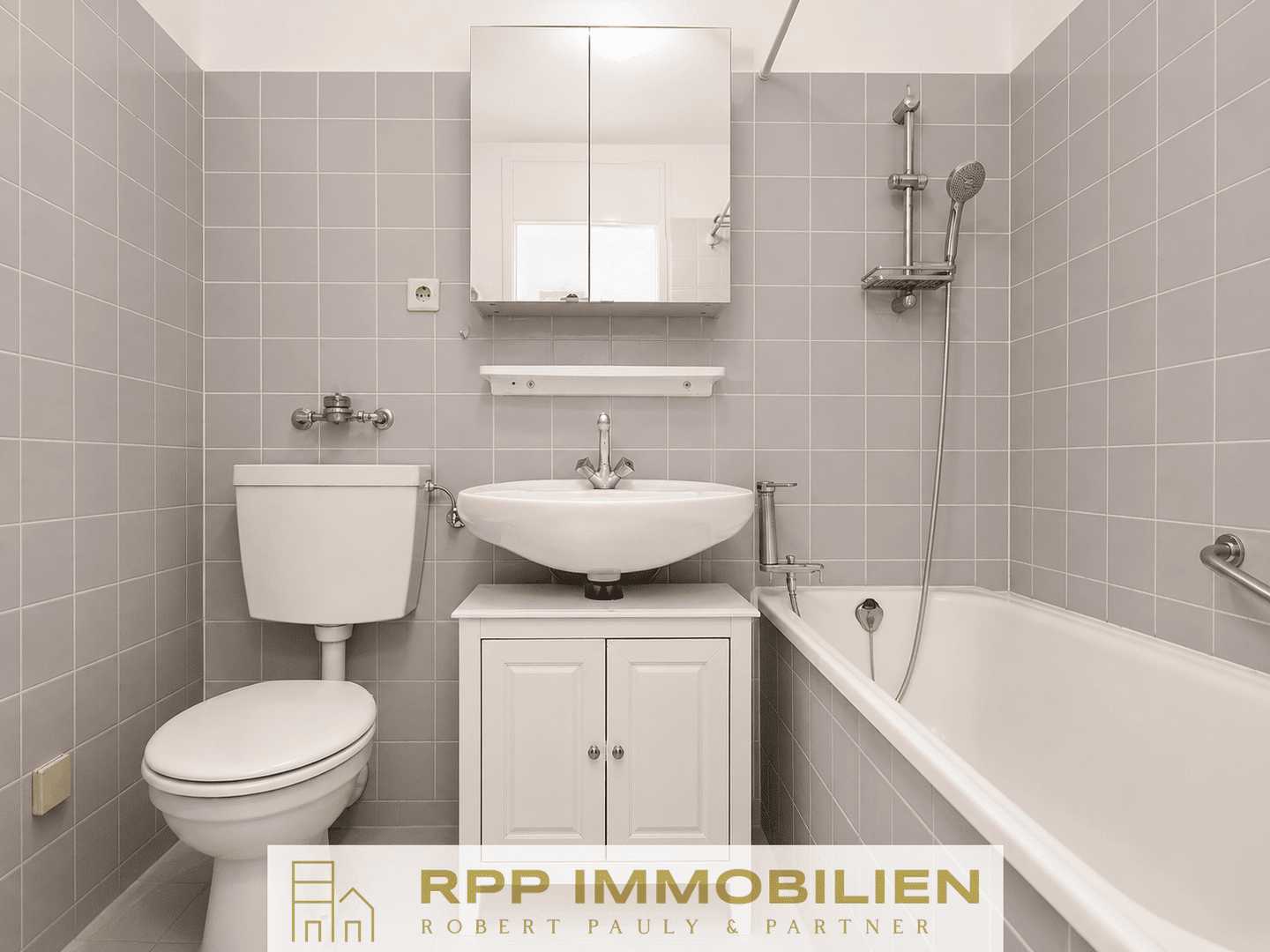 Wohnen im Münchner Süden: Gepflegtes 1-Zi.-Apartment mit sonnigem Südost-Balkon – 81477 München – Vorschaubild 5