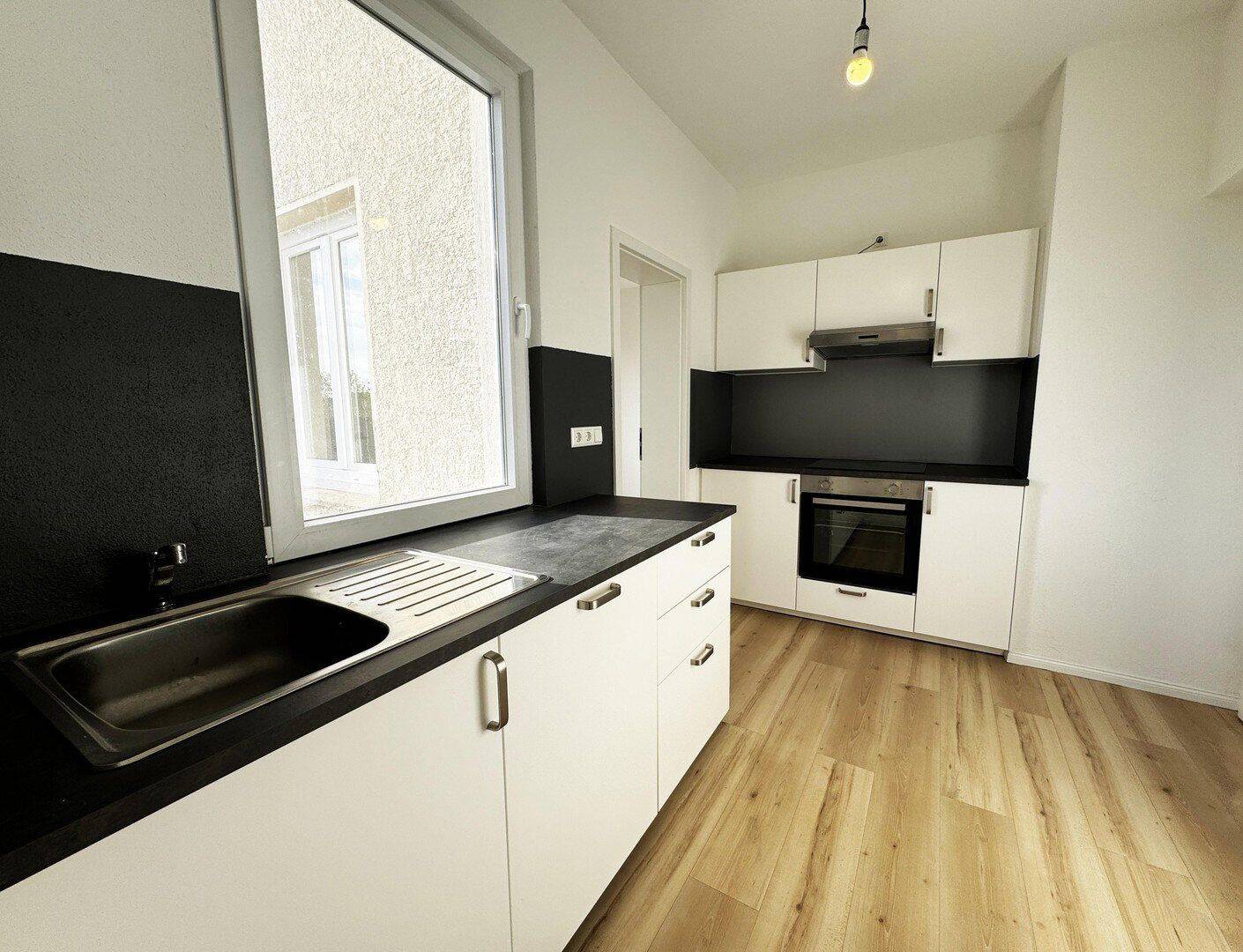 Erstbezug nach Sanierung – Neuer Boden/Küche/Bad/Fenster – Zentrale Lage in Heilbronn – 74072 Heilbronn – Vorschaubild 6