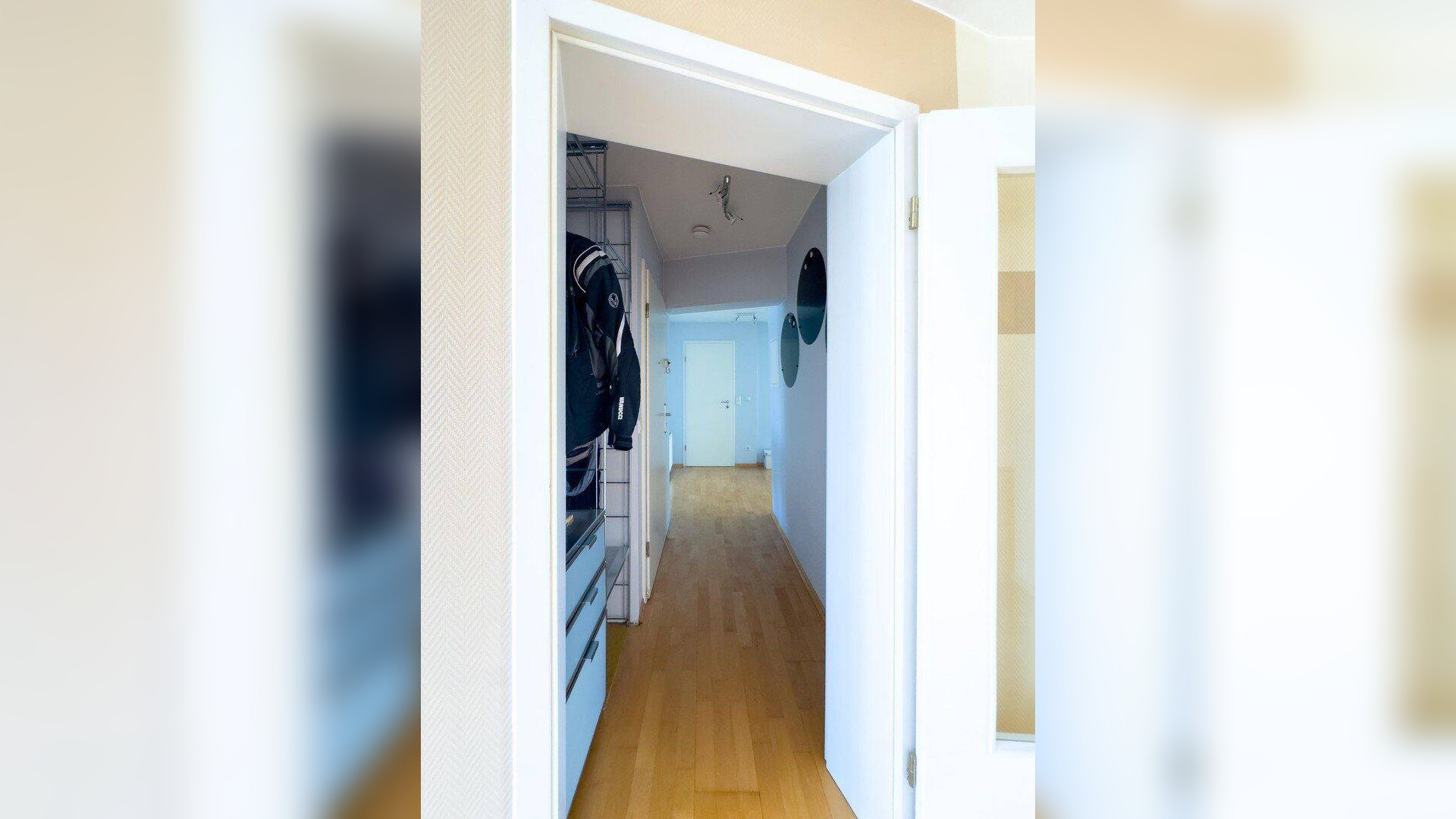 Ruhige Dachgeschosswohnung über den Dächern von Harburg – 21073 Hamburg – Vorschaubild 3