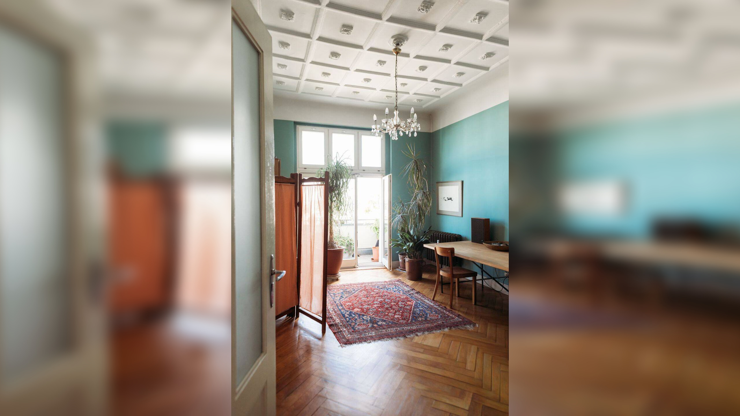 Charmante Altbauwohnung mit Balkon und Aufzug im Herzen von Wilmersdorf – 10707 Berlin – Vorschaubild 3