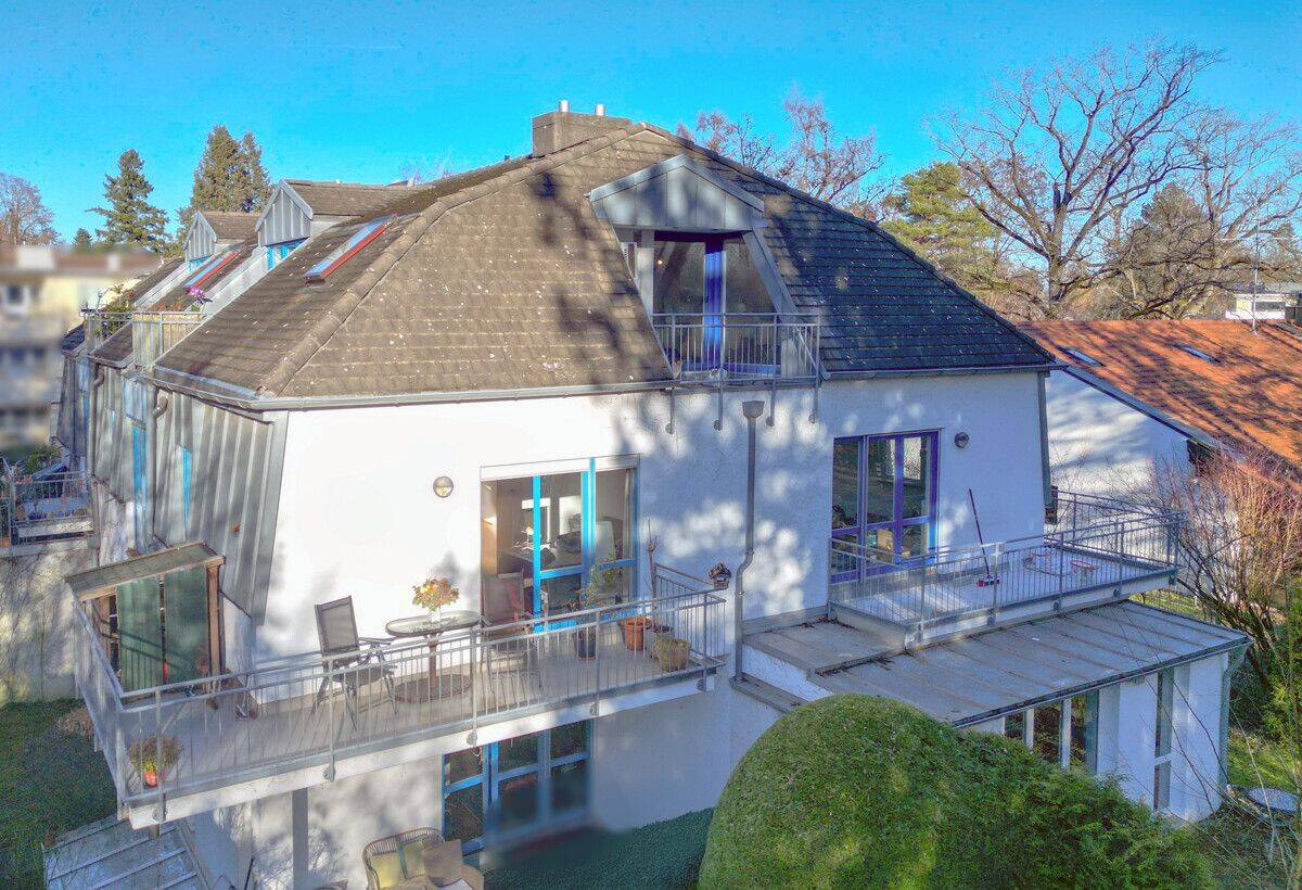Schöne Maisonette-Dachgeschosswohnung in einem kleinen Mehrfamilienhaus mit nur 6 Einheiten in Solln – 81479 München – Vorschaubild 3