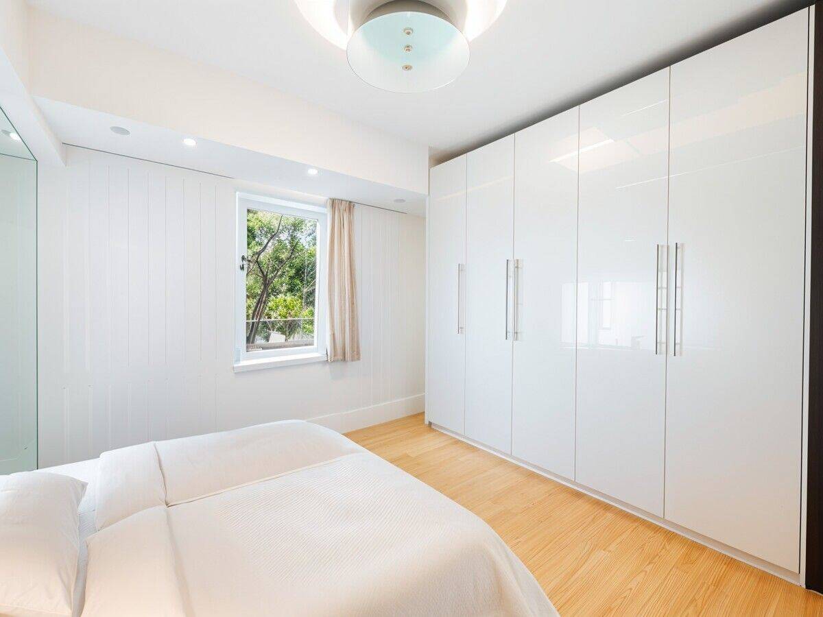 Schöne Maisonette-Dachgeschosswohnung in einem kleinen Mehrfamilienhaus mit nur 6 Einheiten in Solln – 81479 München – Vorschaubild 4