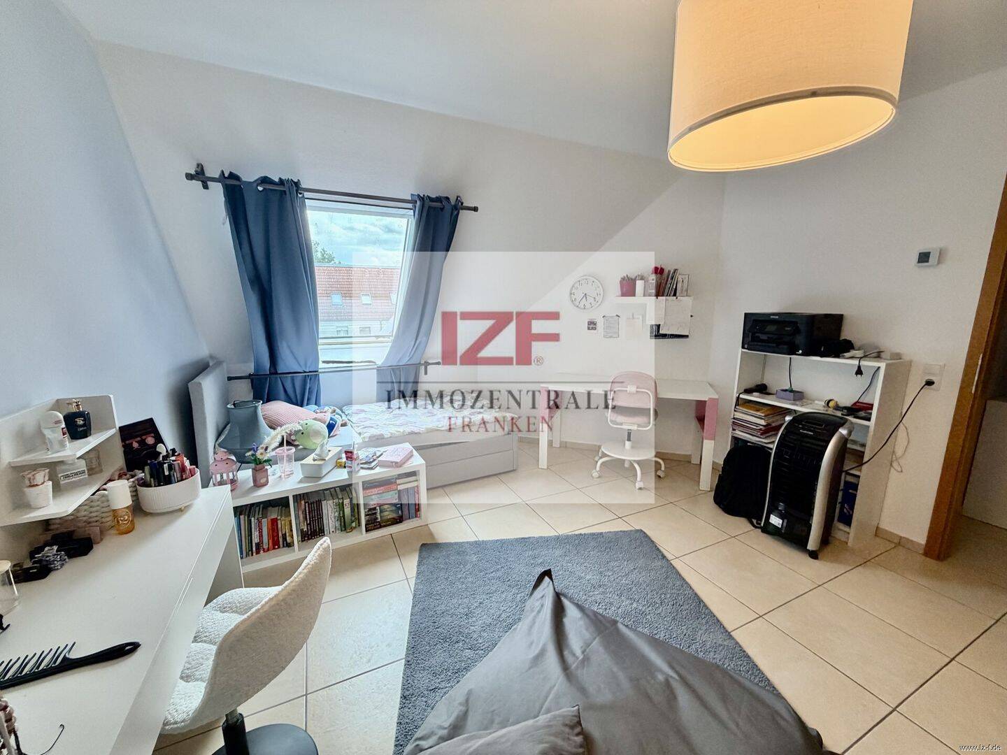 Ruhig und grün wohnen: Gepflegte 3-Zimmer-Dachgeschosswohnung mit Duplex-Stellplatz – 90766 Fürth – Vorschaubild 6
