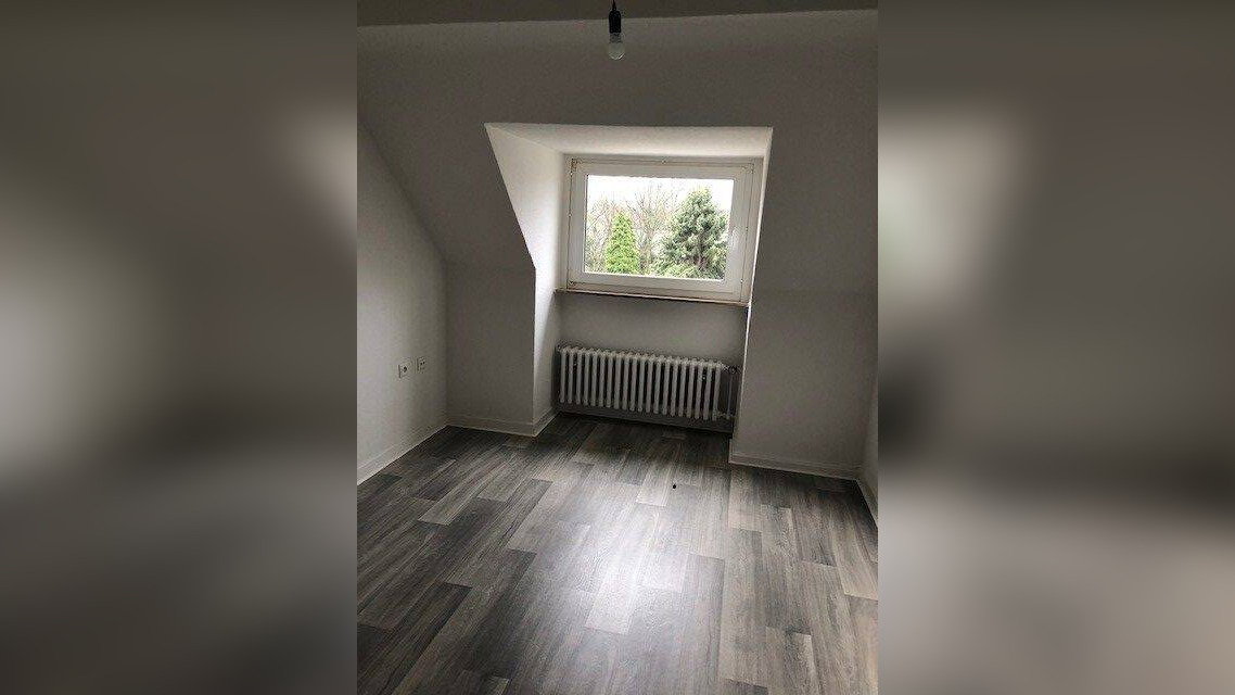 Singles aufgepasst! Schnuckeliges renoviertes Dachgeschoss! – 46047 Oberhausen – Vorschaubild 3