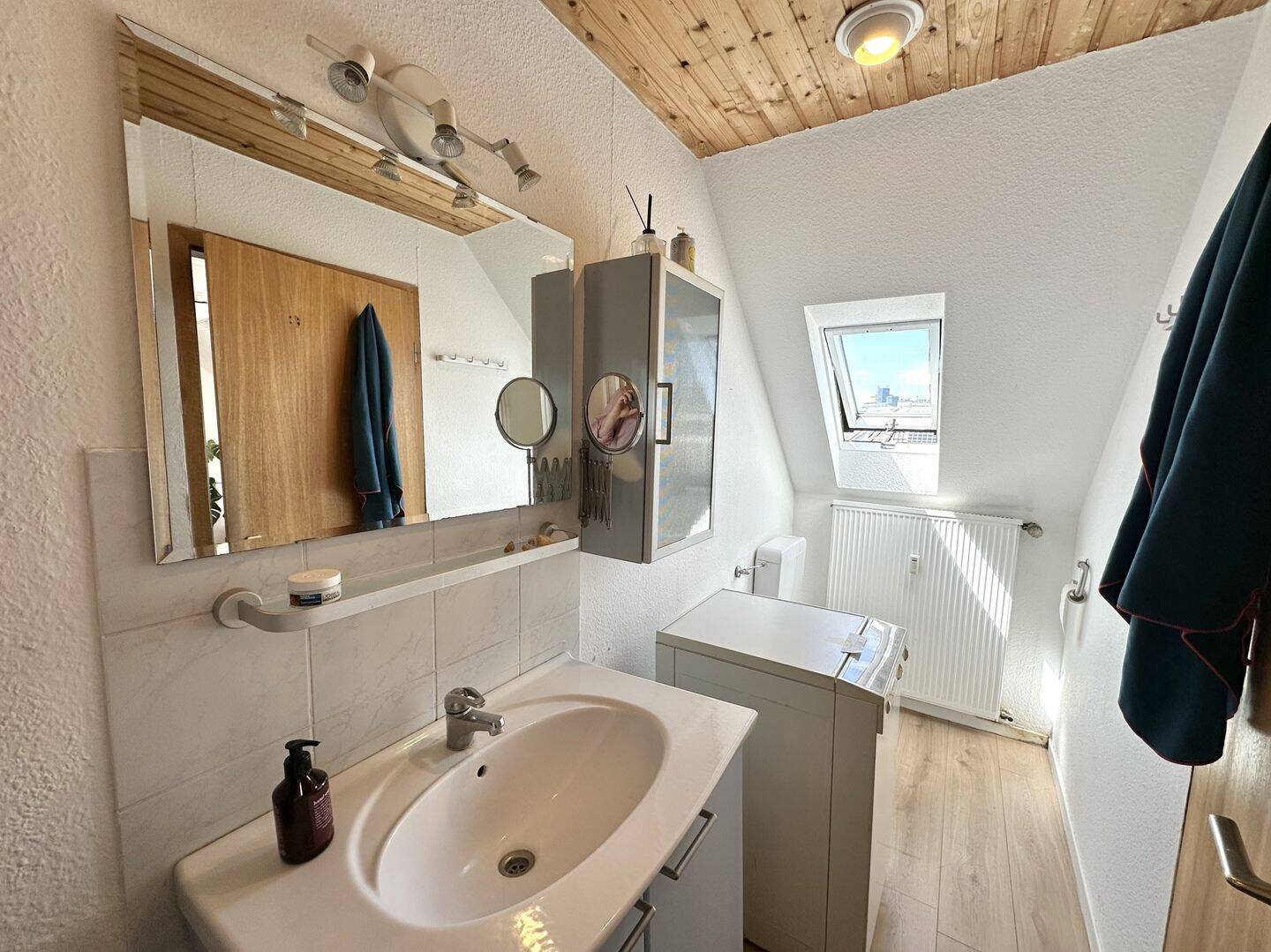 CITYHOUSE: Top-Rendite! Dachgeschosseinheit mit 3 Apartments einer Dachterrasse und Balkon! – 51105 Köln – Vorschaubild 8