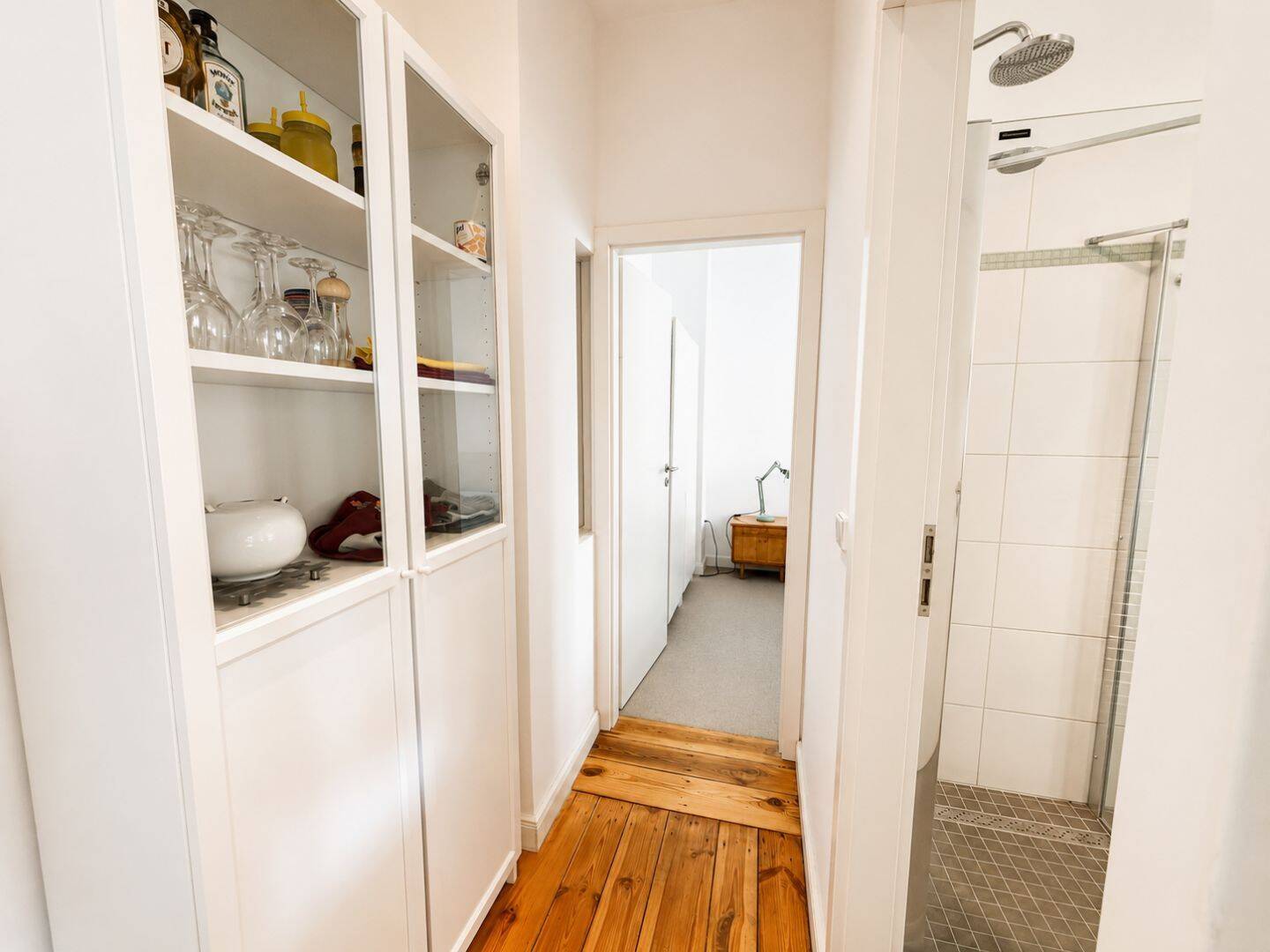 Bezugsfrei – modernisiert – individuell: 2,5-Zimmer-Wohnung in grüner Lage von Steglitz – 12163 Berlin – Vorschaubild 3