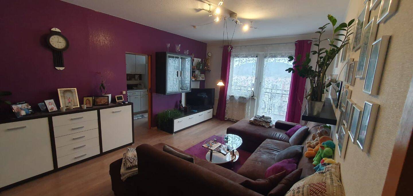 Großzügige helle Vierraumwohnung mit Balkon in Jena Winzerla – 7745 Jena – Vorschaubild 3