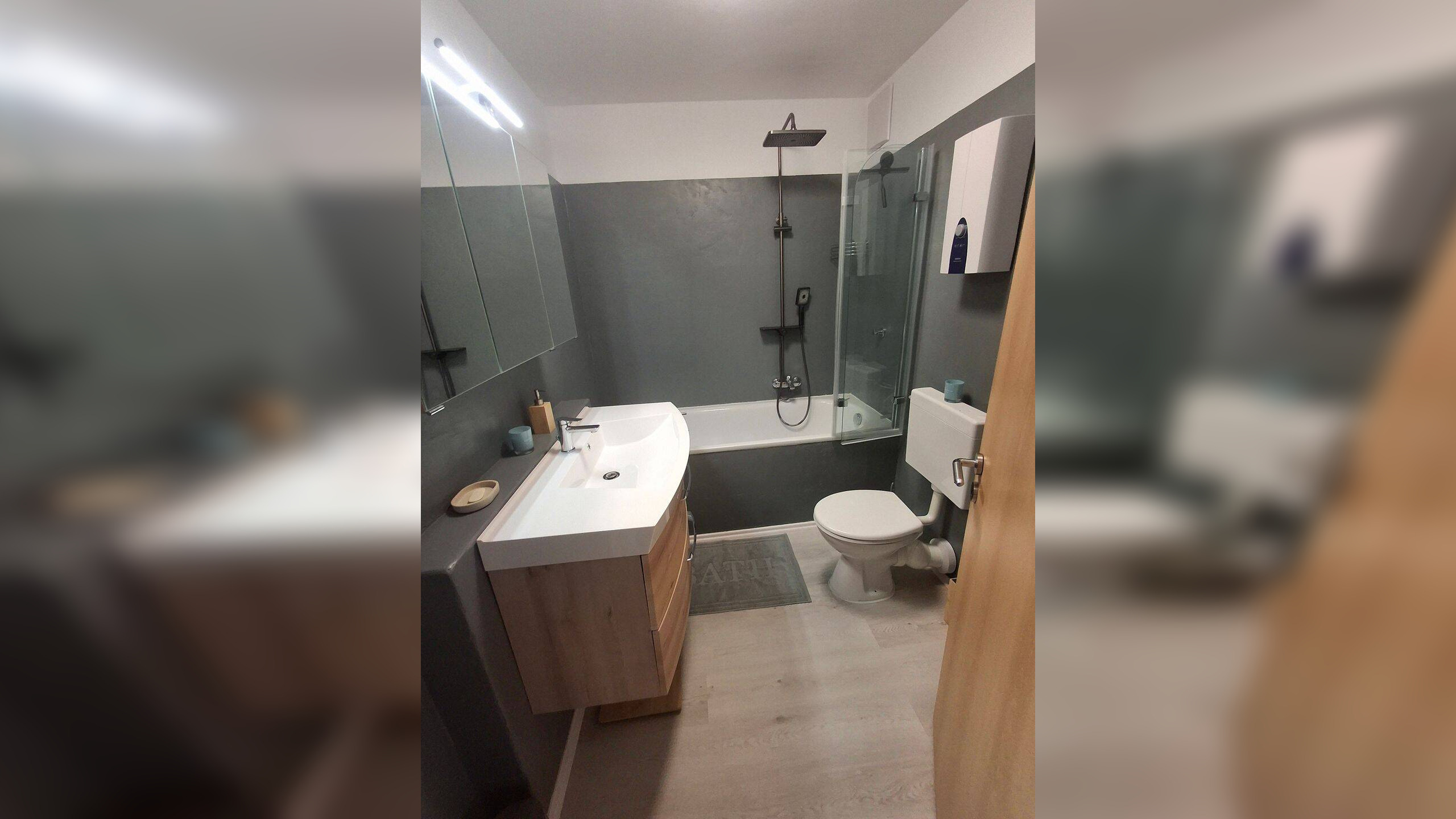 Hochwertige, vollausgestattete/möblierte Wohnung in Bonn (PKW-Stellplatz in Tiefgarage inkl.)- Zum sofortigen Einziehen und Wohlfühlen – Ab 04.11.2026 – 53125 Bonn – Vorschaubild 3