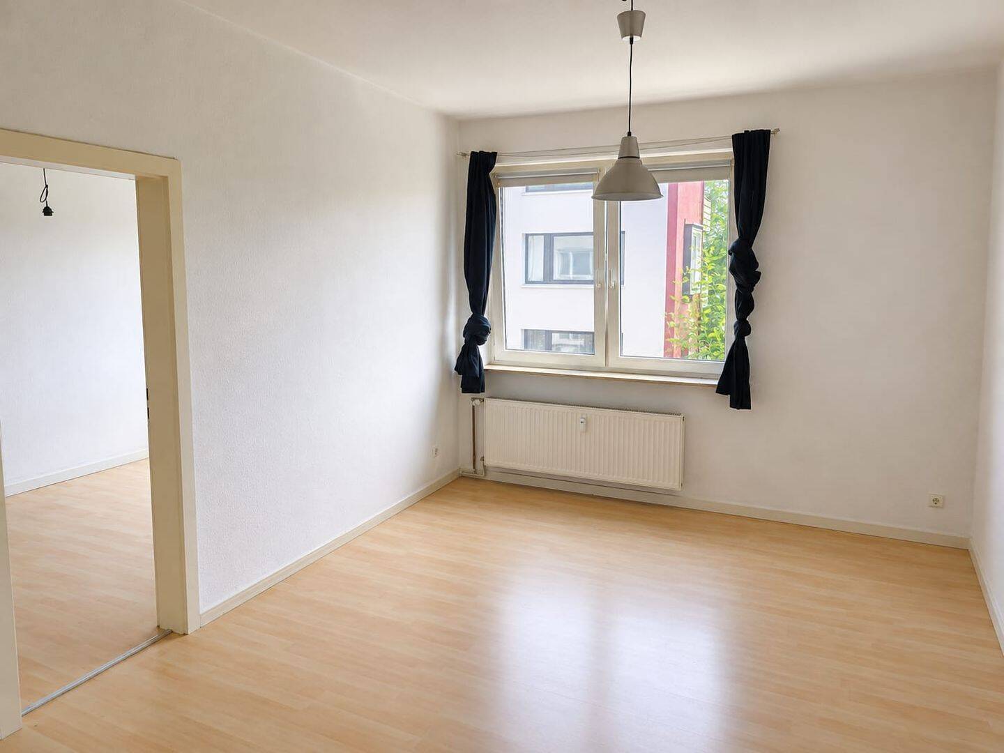 Lichtdurchflutete 2-Zimmer-Wohnung mit EBK in zentraler Lage von Essen! – 45147 Essen – Vorschaubild 3