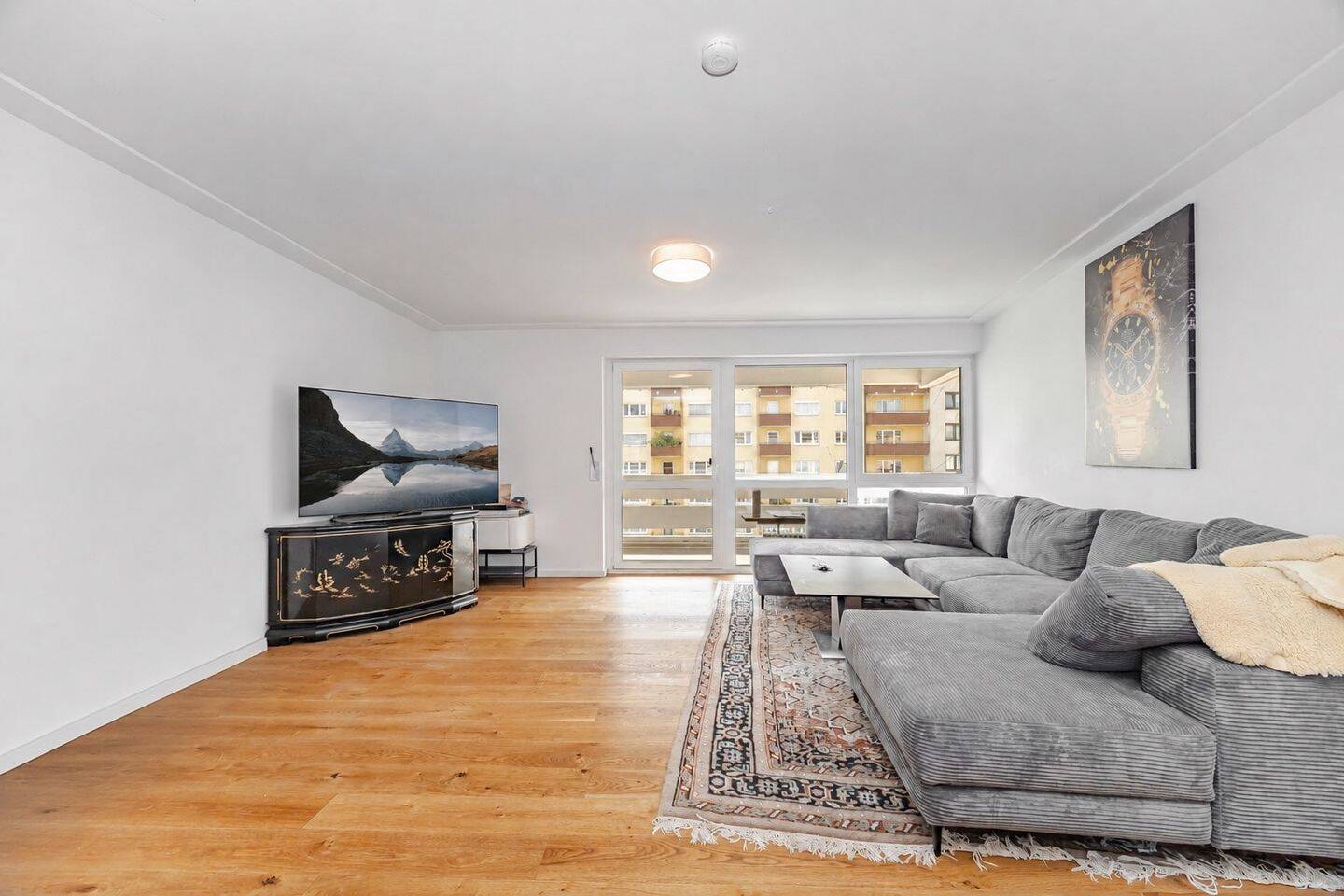Stilvolle 2-Zimmer-Wohnung mit zwei Balkonen in begehrter Lage Schwabing-Luitpoldpark – 80809 München – Vorschaubild 3