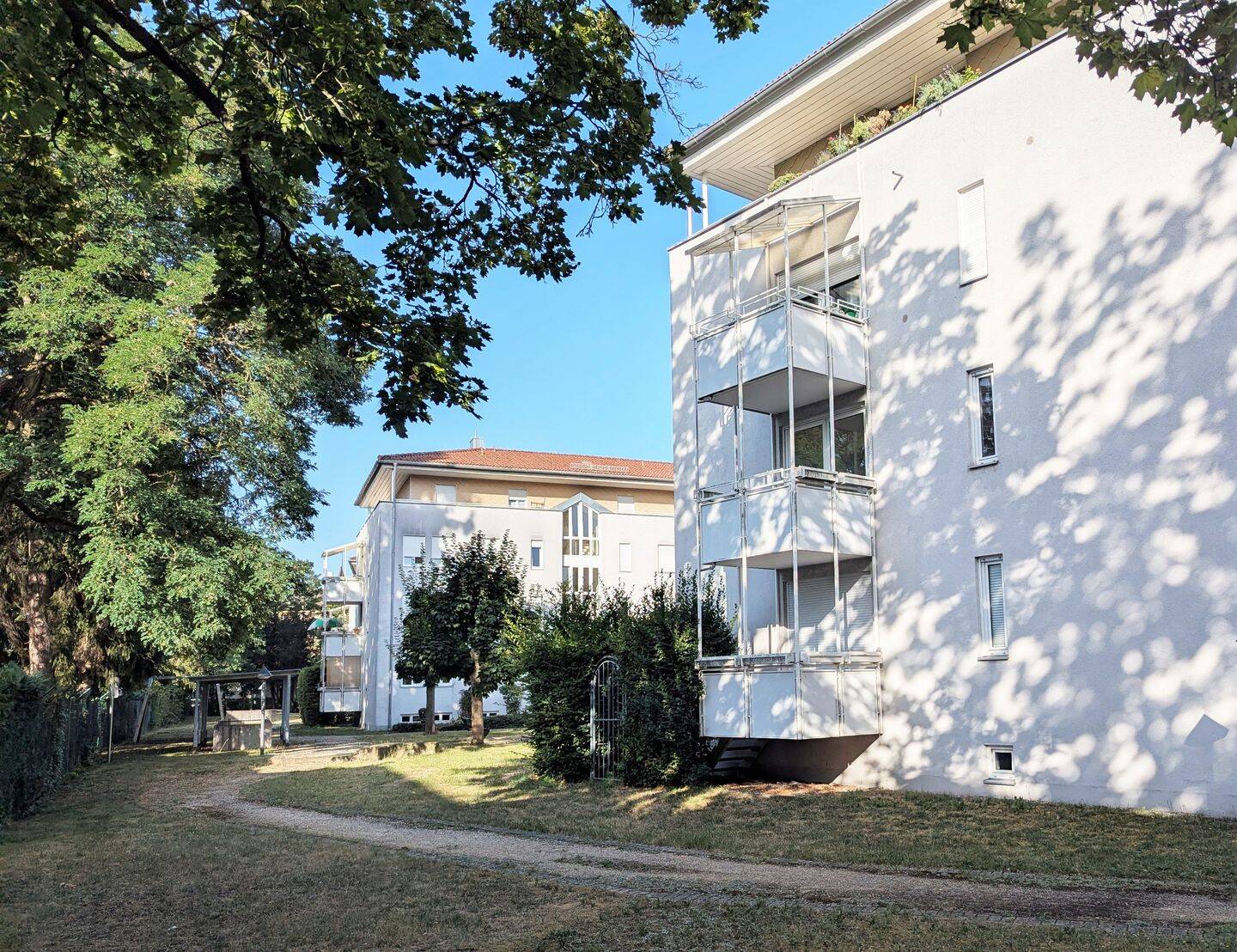 Große, gut geschnittene 4,5-Zi.-Wohnung in Fürth Poppenreuth/Ronhof: provisionsfrei von privat – 90765 Fürth – Vorschaubild 3
