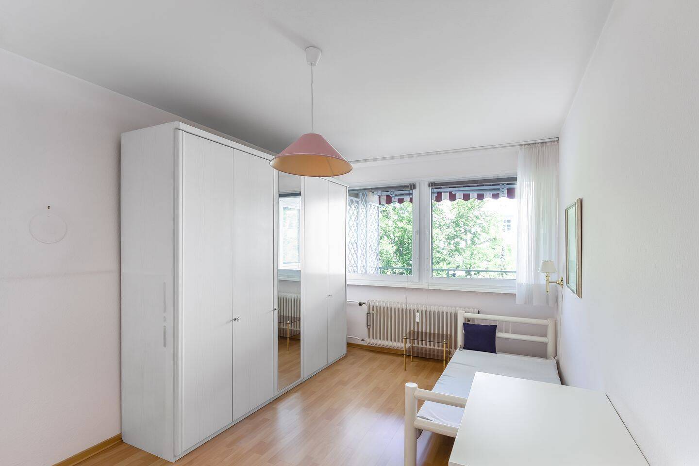 Bezugsfreie 2-Zimmer-Wohnung mit Aufzug und Loggia im idyllischen Westend – 14052 Berlin – Vorschaubild 3