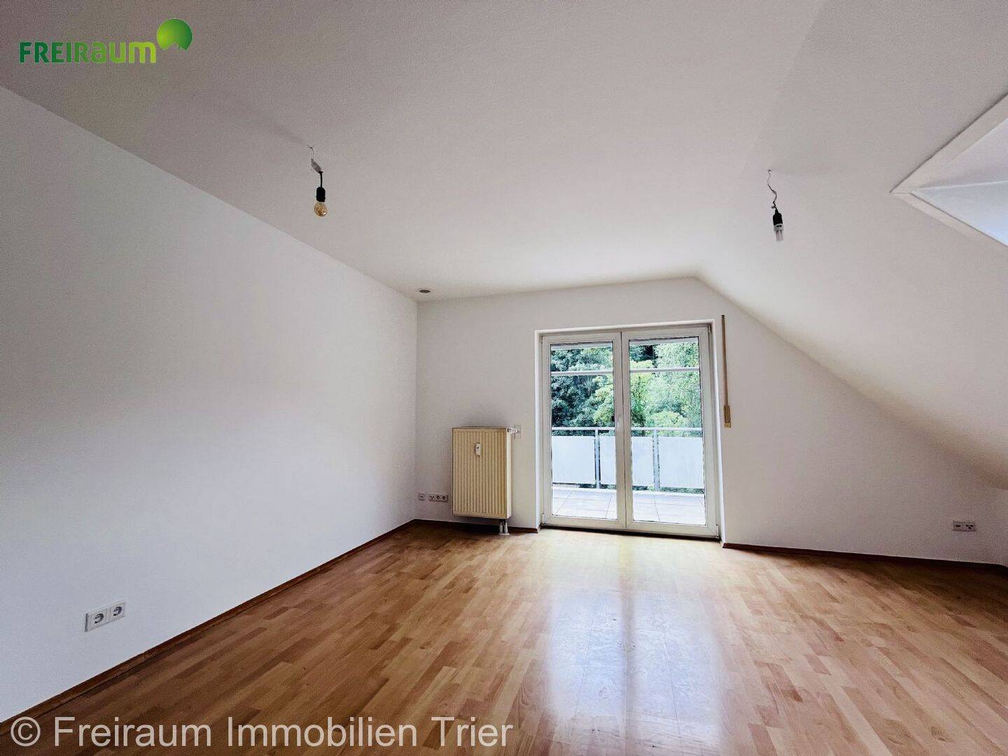TR.-Euren: Renovierte und gemütliche 3ZKB DG Wohnung mit Balkon. – 54294 Trier – Vorschaubild 4