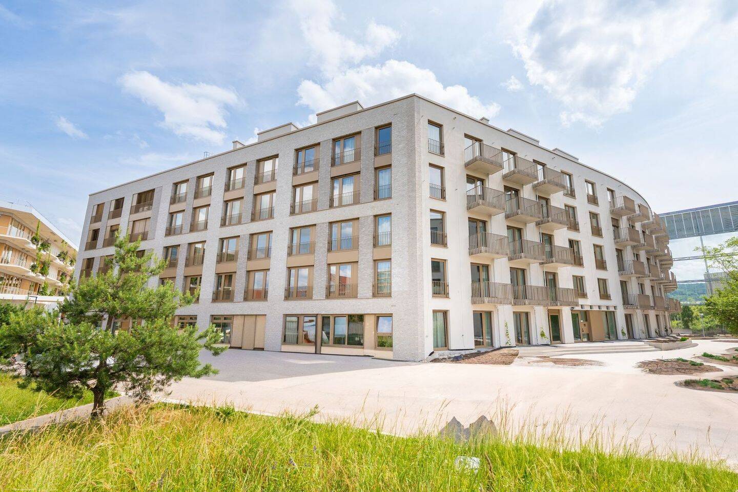 Topmodernes und vollmöbliertes Studioapartment – 70372 Stuttgart – Vorschaubild 3