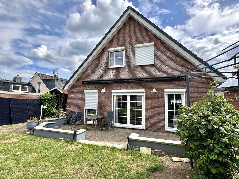 Solides Einfamilienhaus mit herrlichem Garten auf Eigenland – 23570 Lübeck – Vorschaubild 3