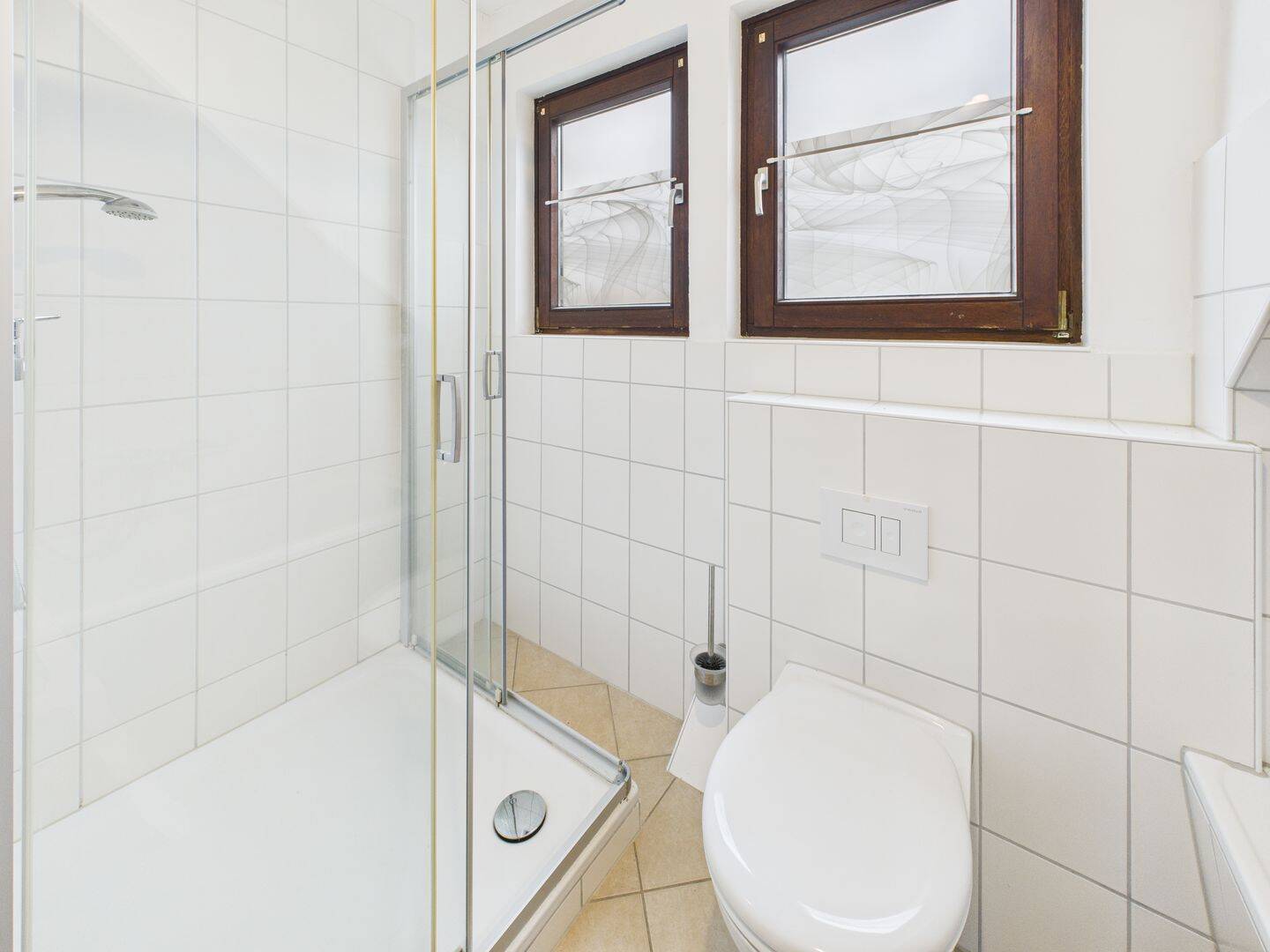Charmante, helle 3-Zimmer-Dachgeschosswohnung in Sankt Augustin-Hangelar. – 53757 Sankt Augustin – Vorschaubild 2